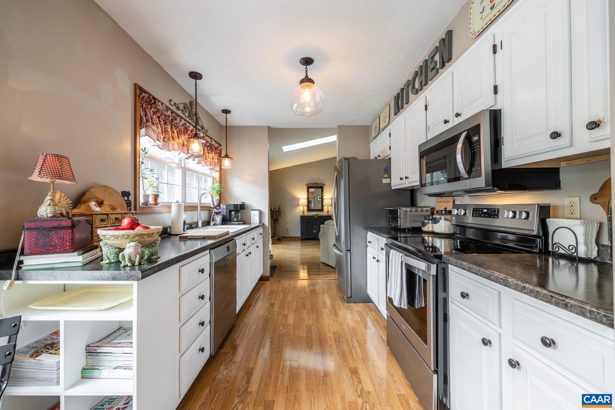 LAKE MONTICELLO - Residential