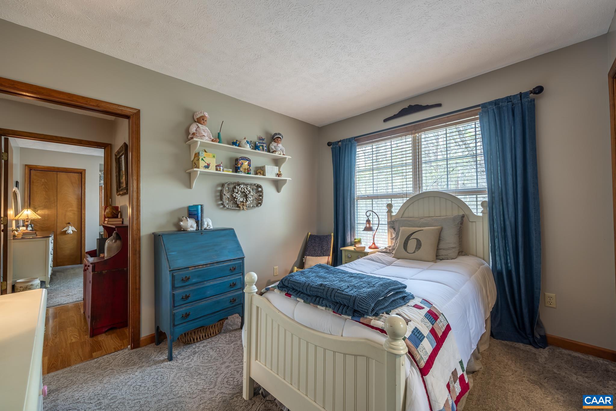 LAKE MONTICELLO - Residential