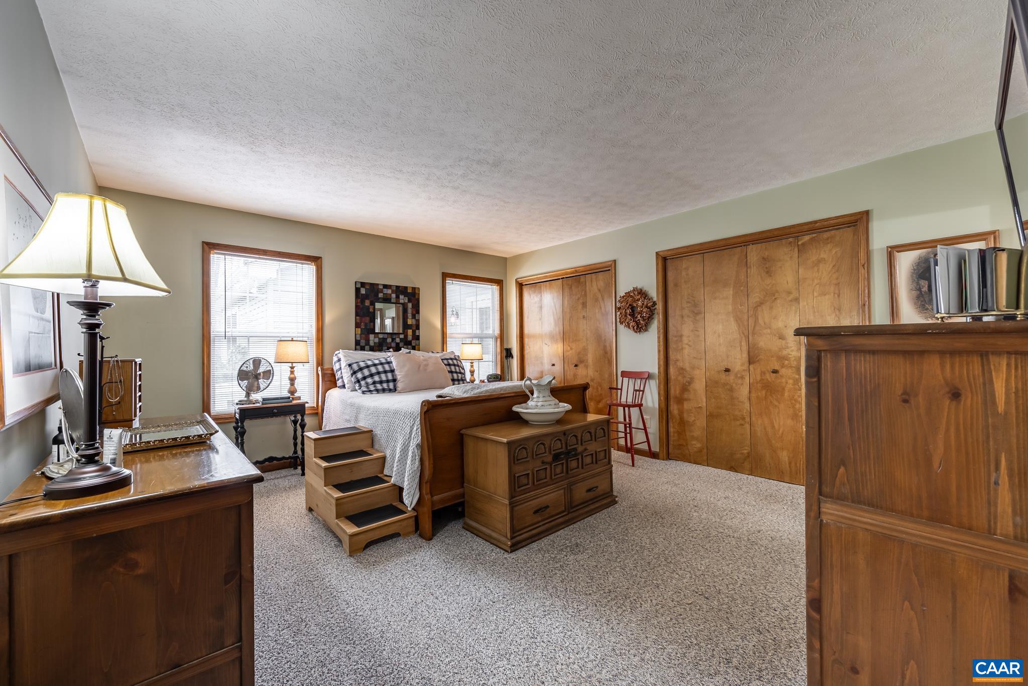 LAKE MONTICELLO - Residential