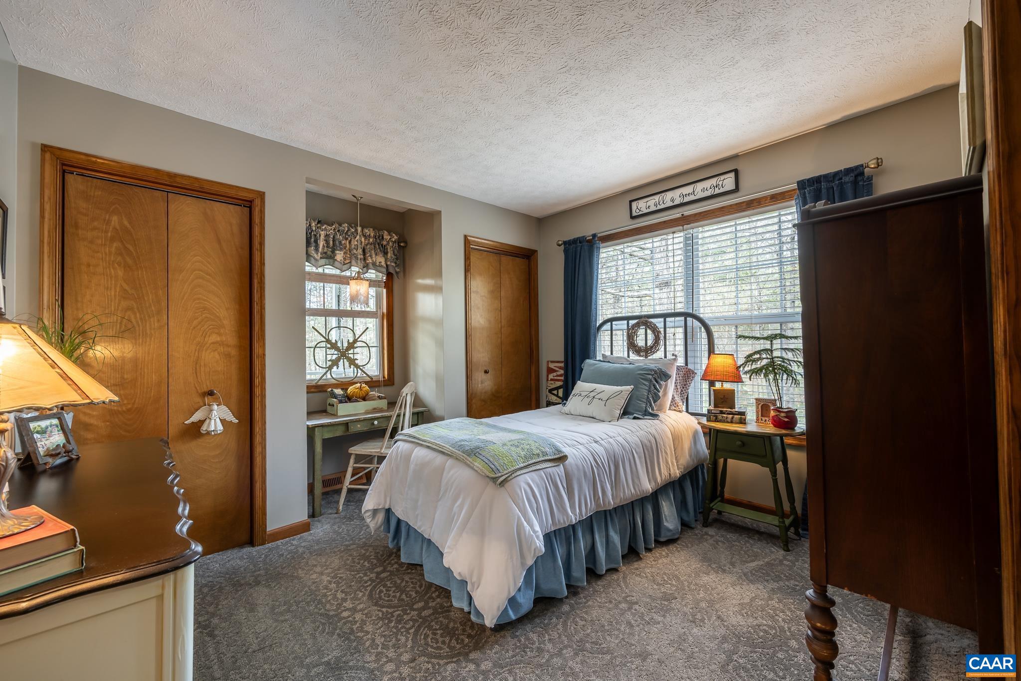 LAKE MONTICELLO - Residential