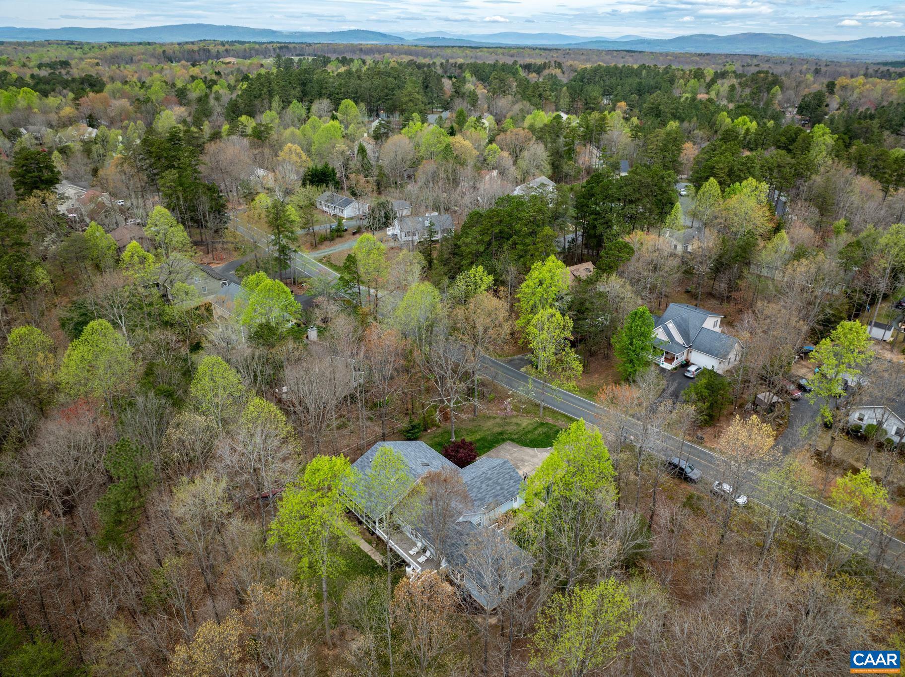 LAKE MONTICELLO - Residential