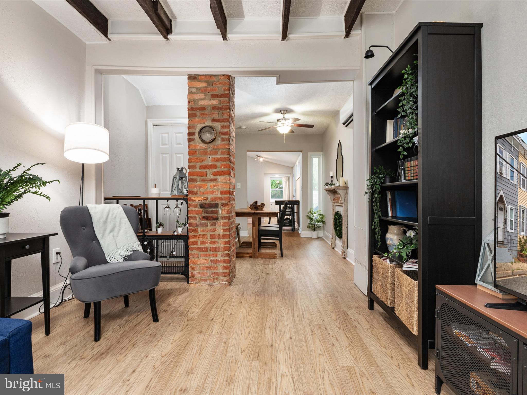 REGULARS - Residential