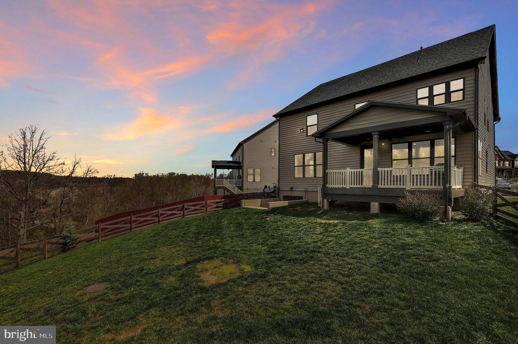 LAKE LINGANORE - Residential