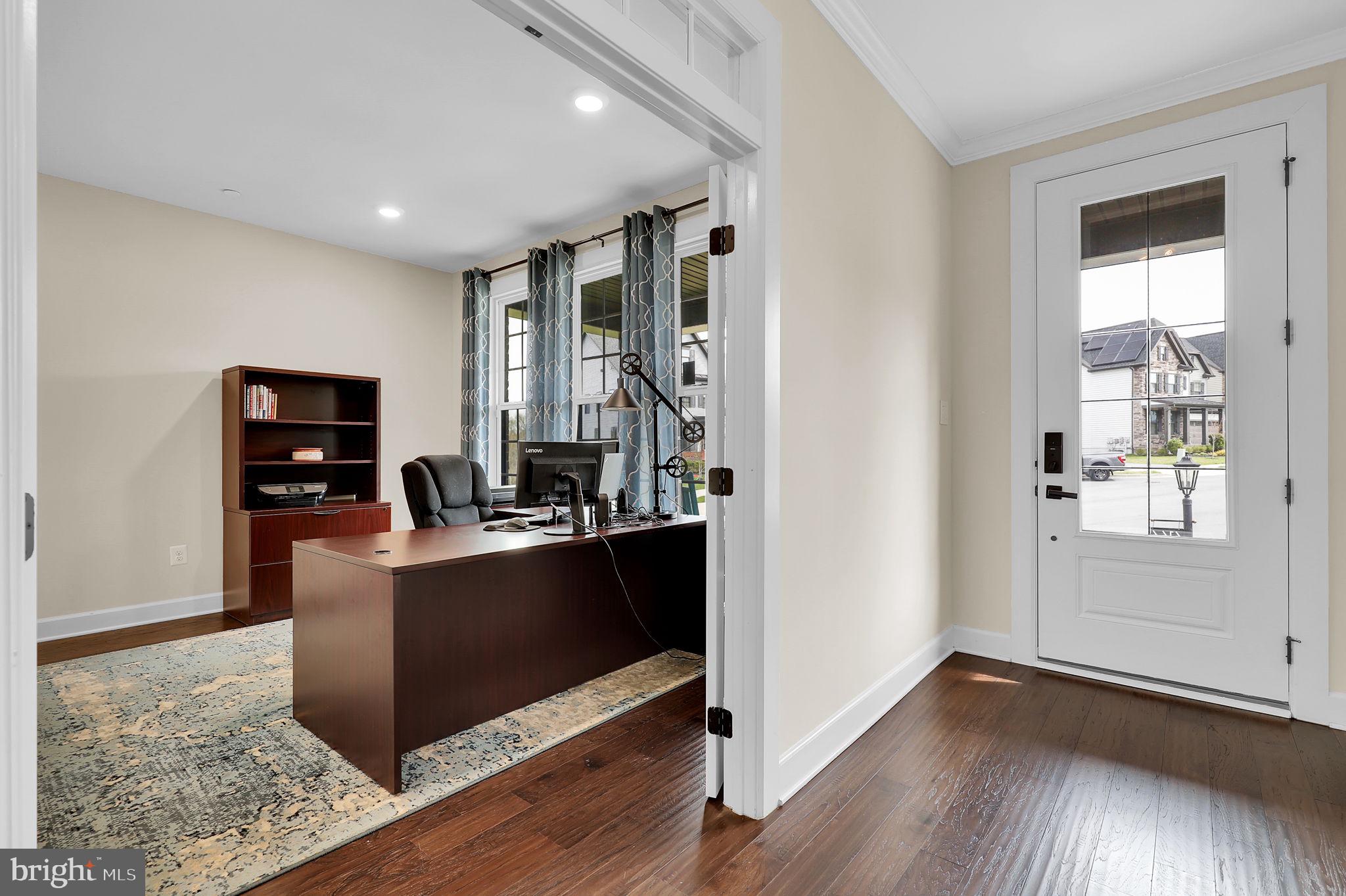 LAKE LINGANORE - Residential