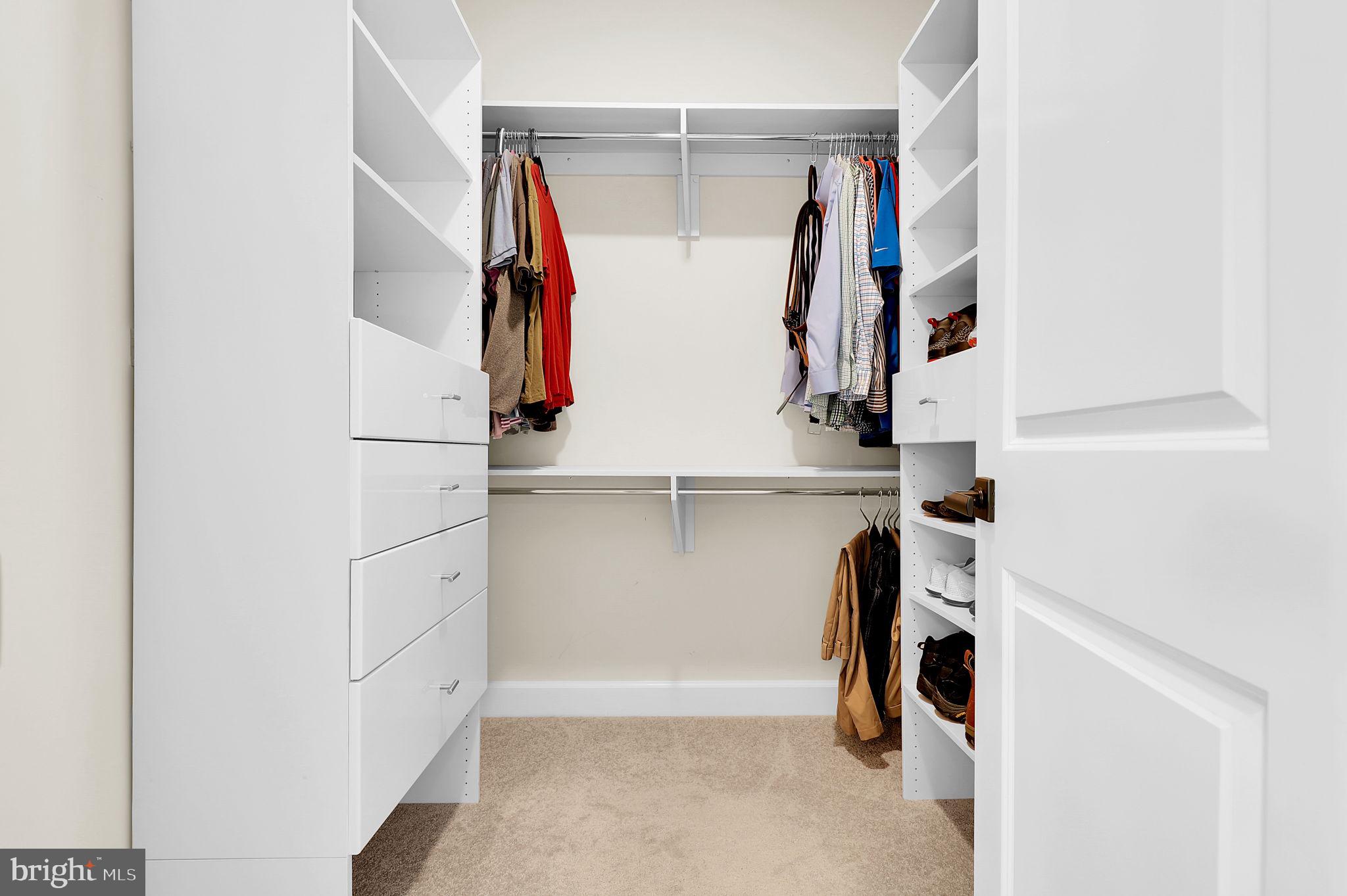 LAKE LINGANORE - Residential