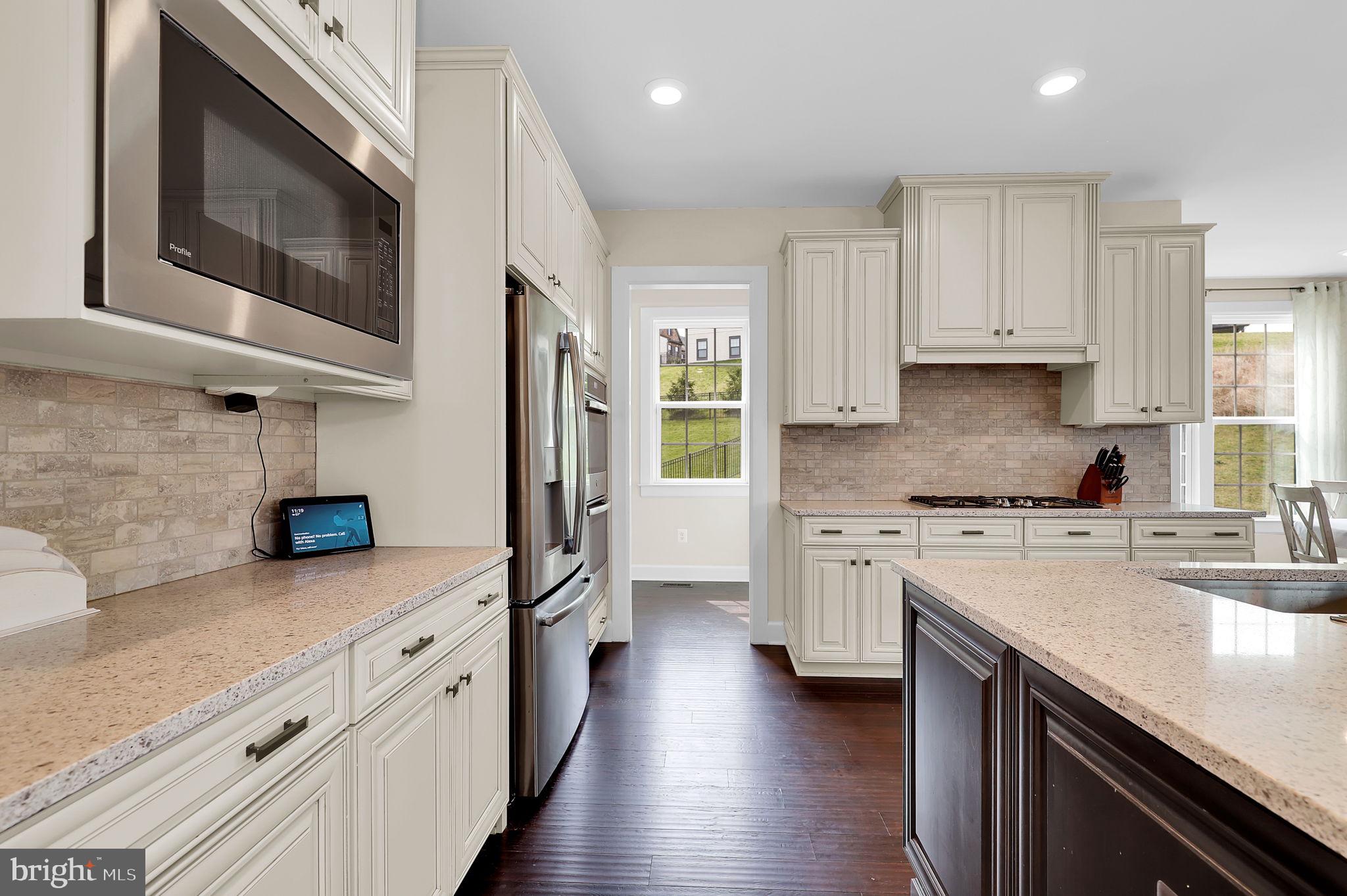 LAKE LINGANORE - Residential