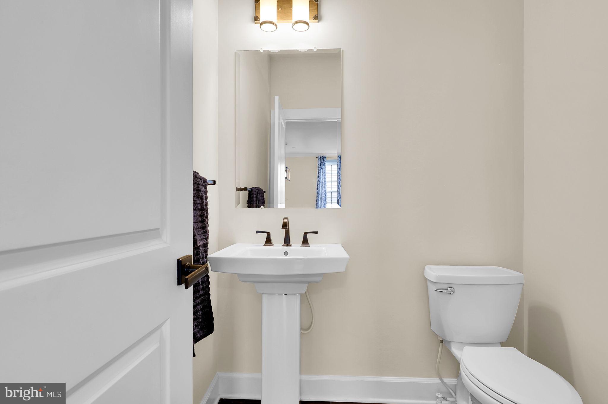 LAKE LINGANORE - Residential