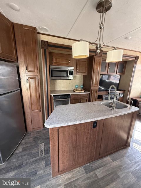 515 CORSON TAVERN RD E-26 OCEAN VIEW NJ 08230