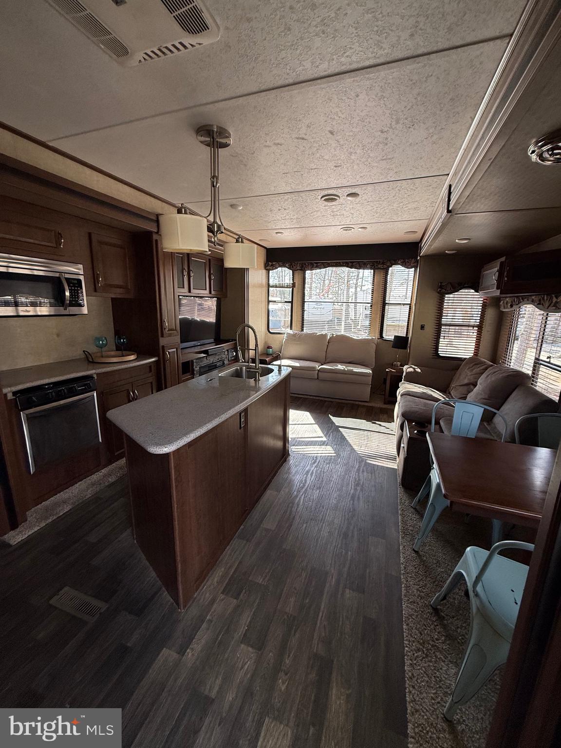 515 CORSON TAVERN RD E-26