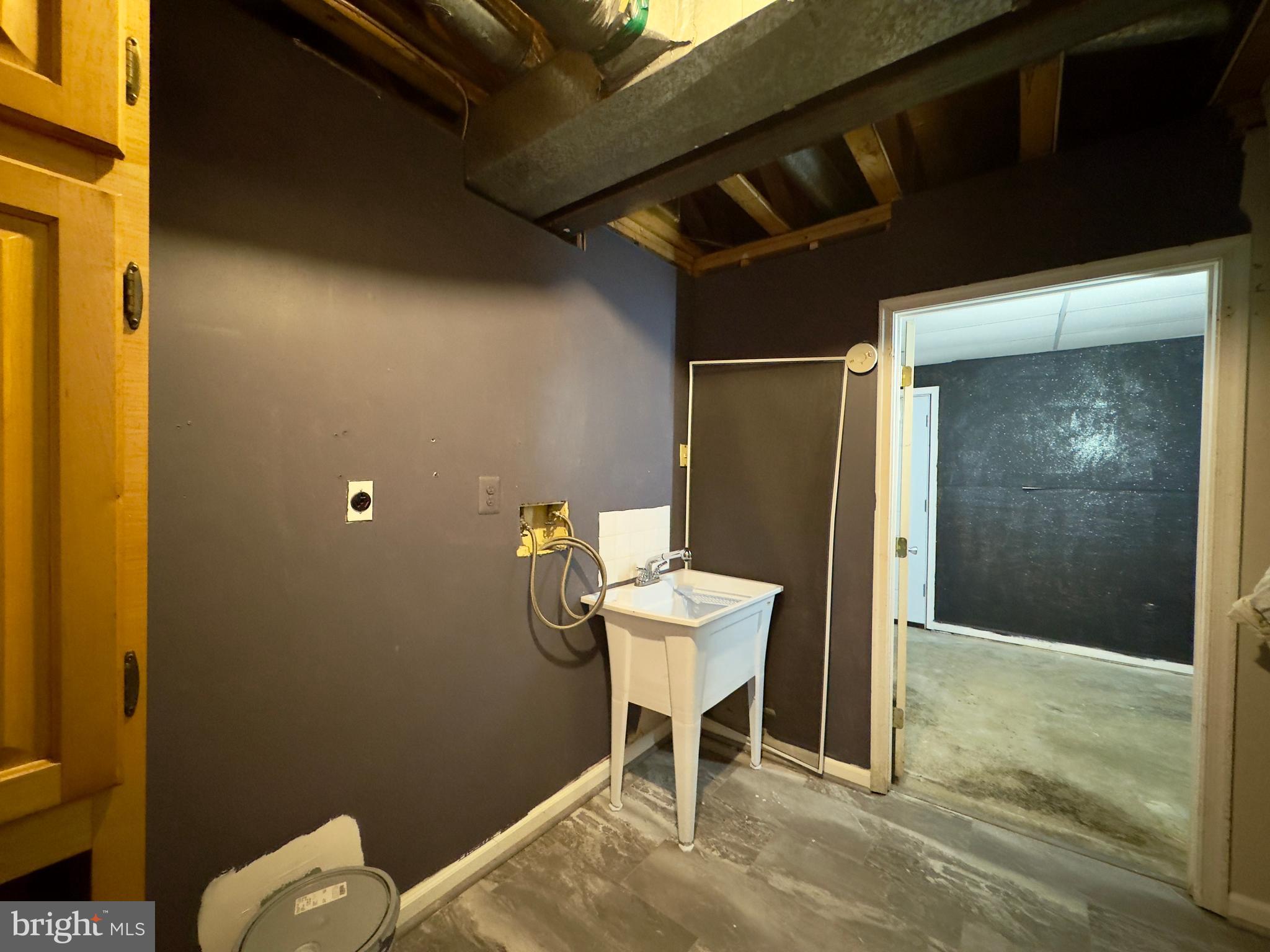 WOODBRIDGE - Residential Lease