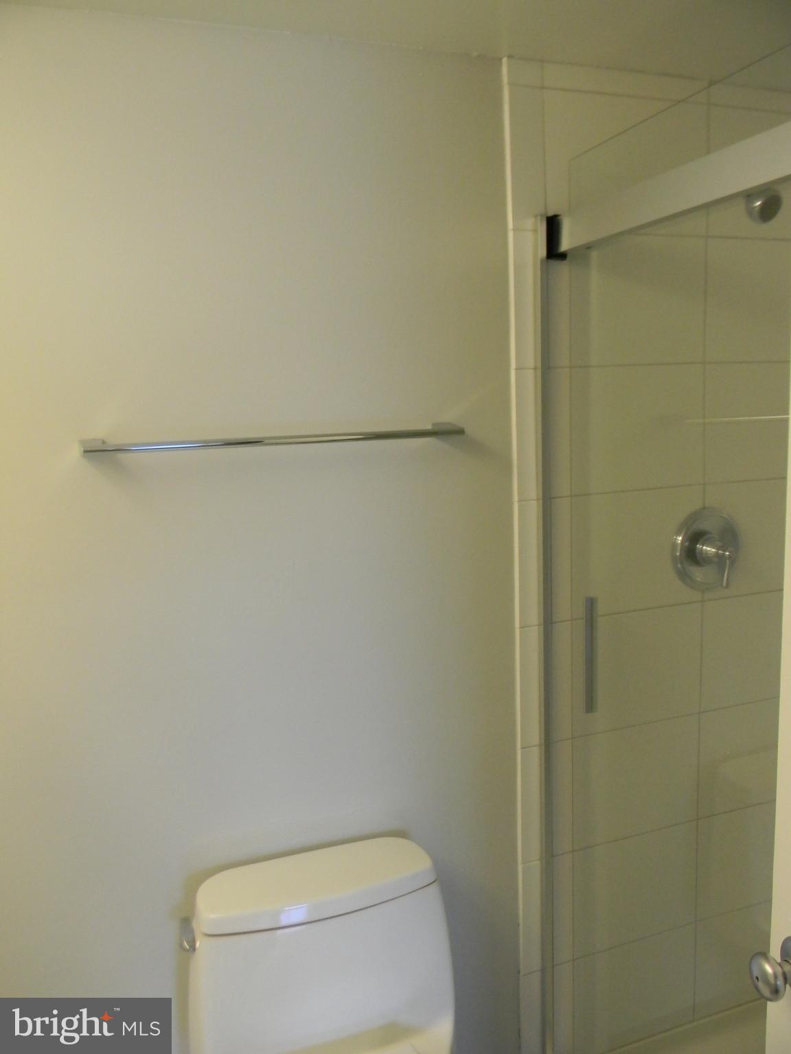 CROSS KEYS - Residential Lease