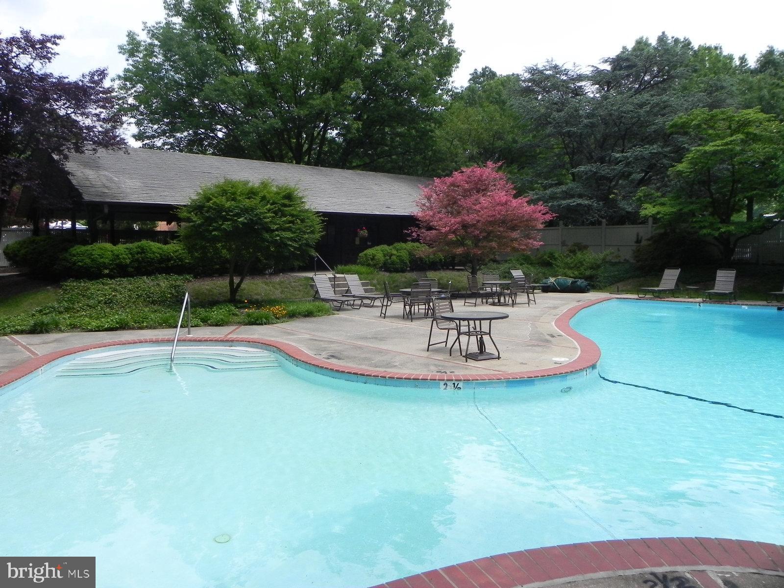 CROSS KEYS - Residential Lease