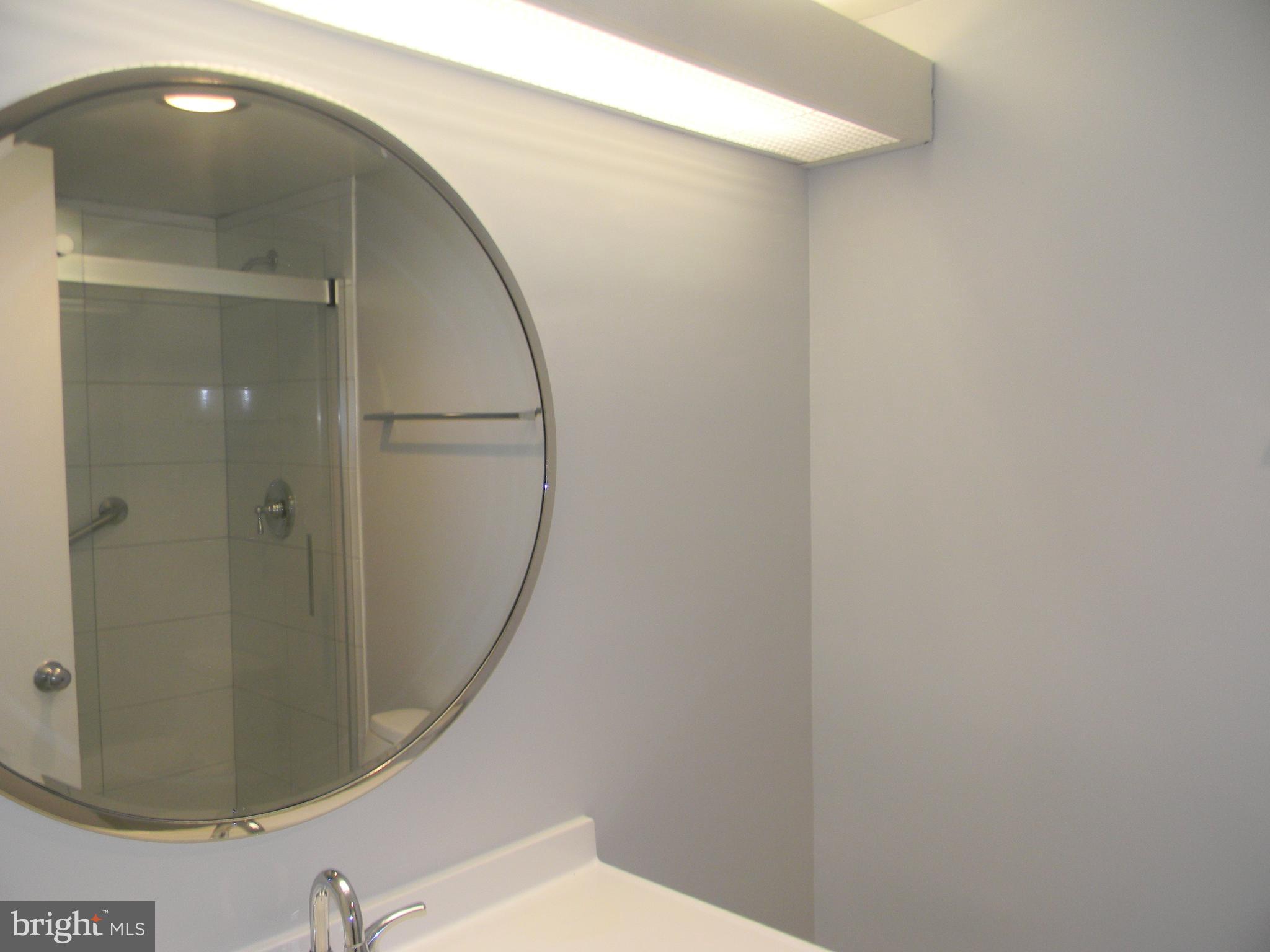 CROSS KEYS - Residential Lease