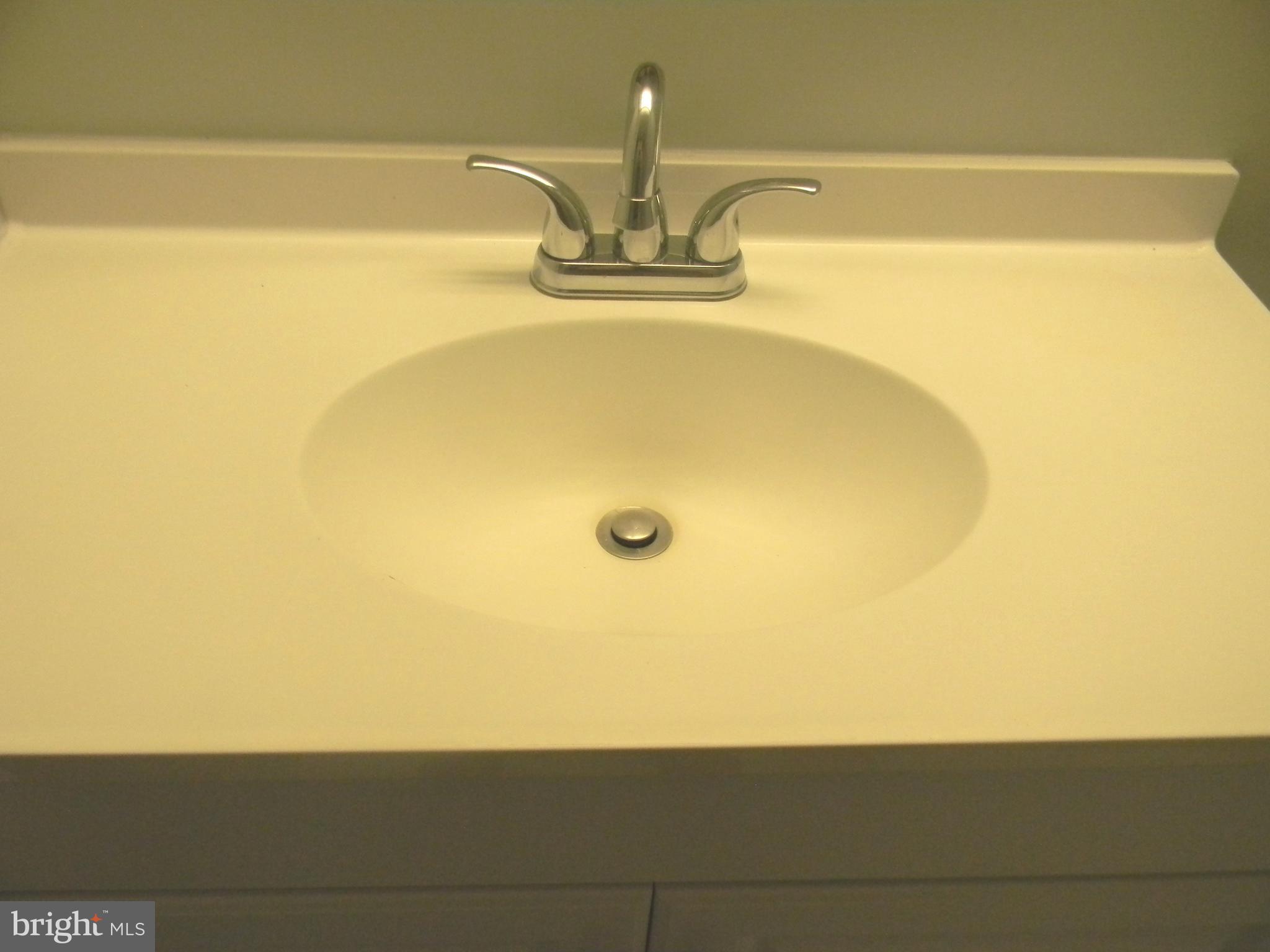 CROSS KEYS - Residential Lease