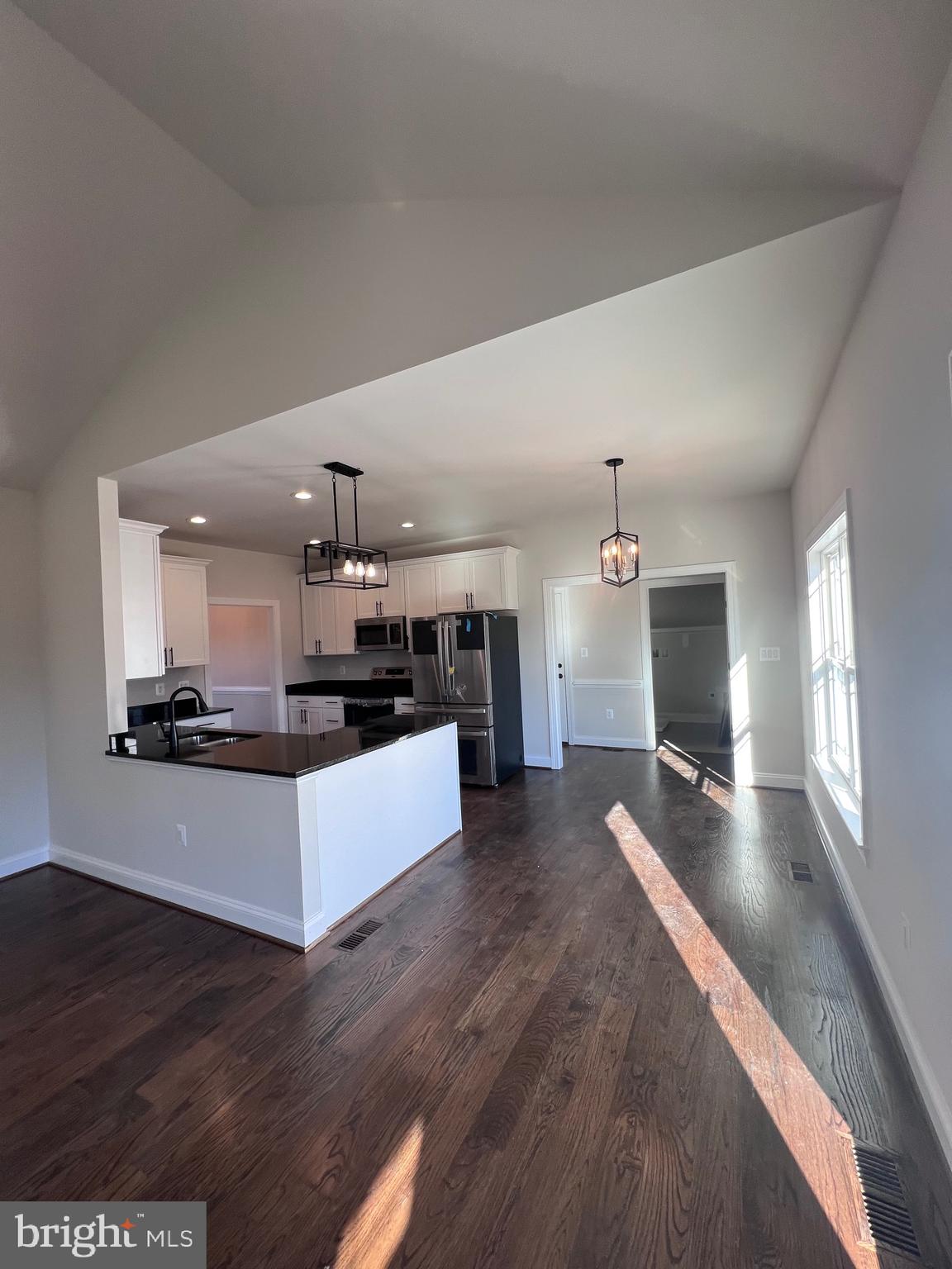 PARADISE ESTATES - Residential