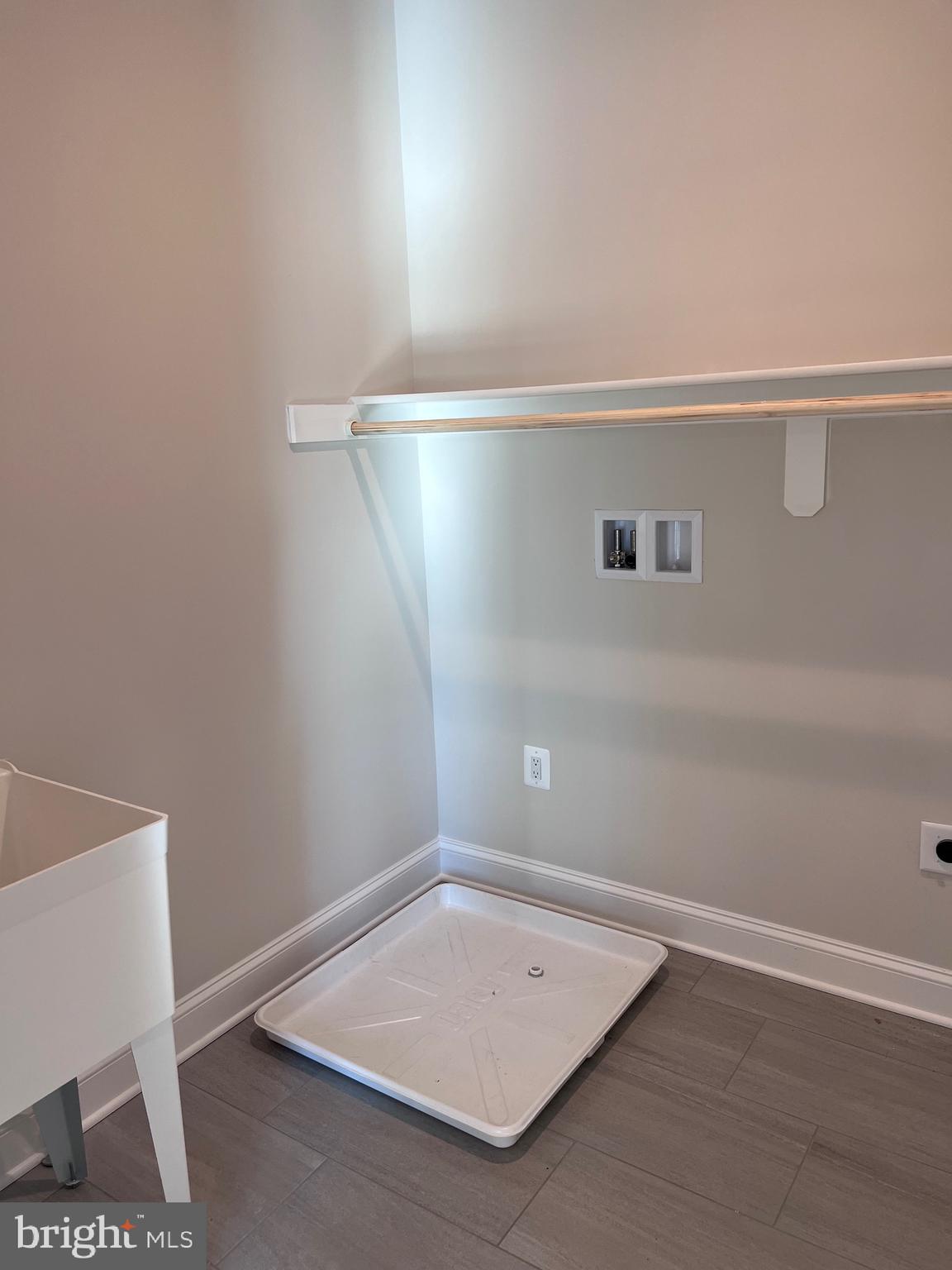 PARADISE ESTATES - Residential