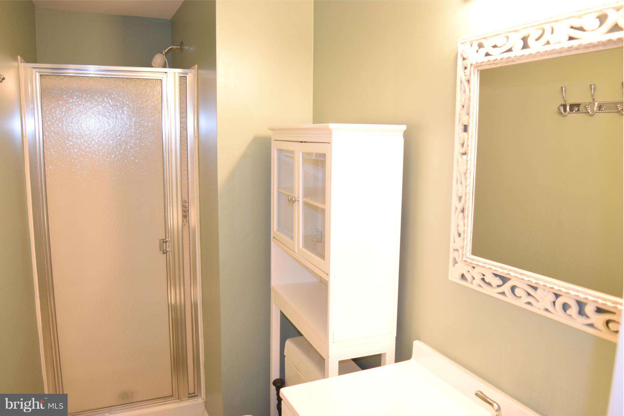 HICKORY RIDGE - Residential Lease