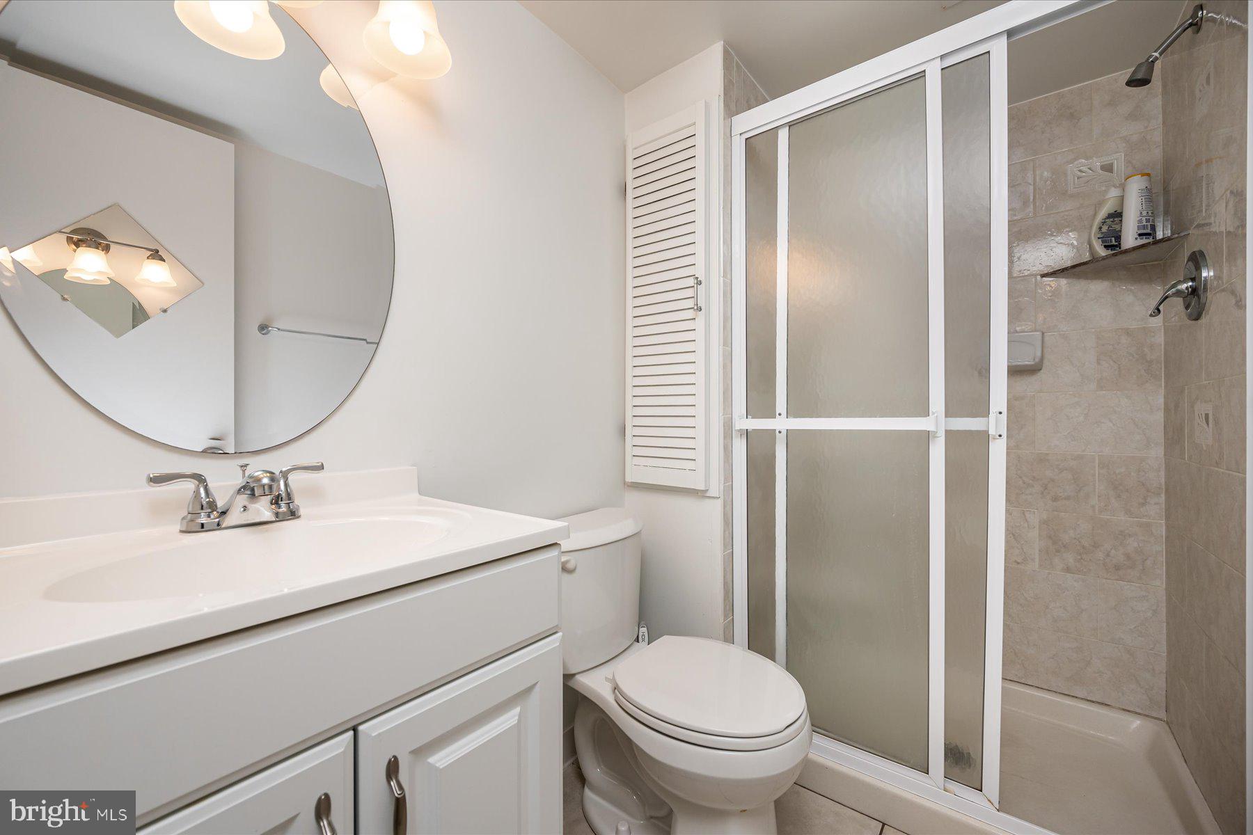 CAMELOT - Residential Lease