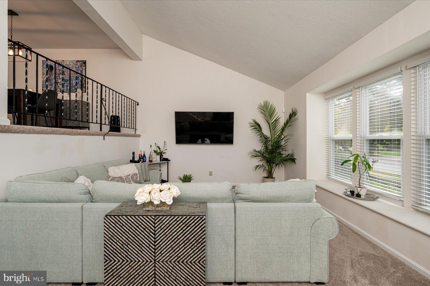 CAMELOT - Residential Lease