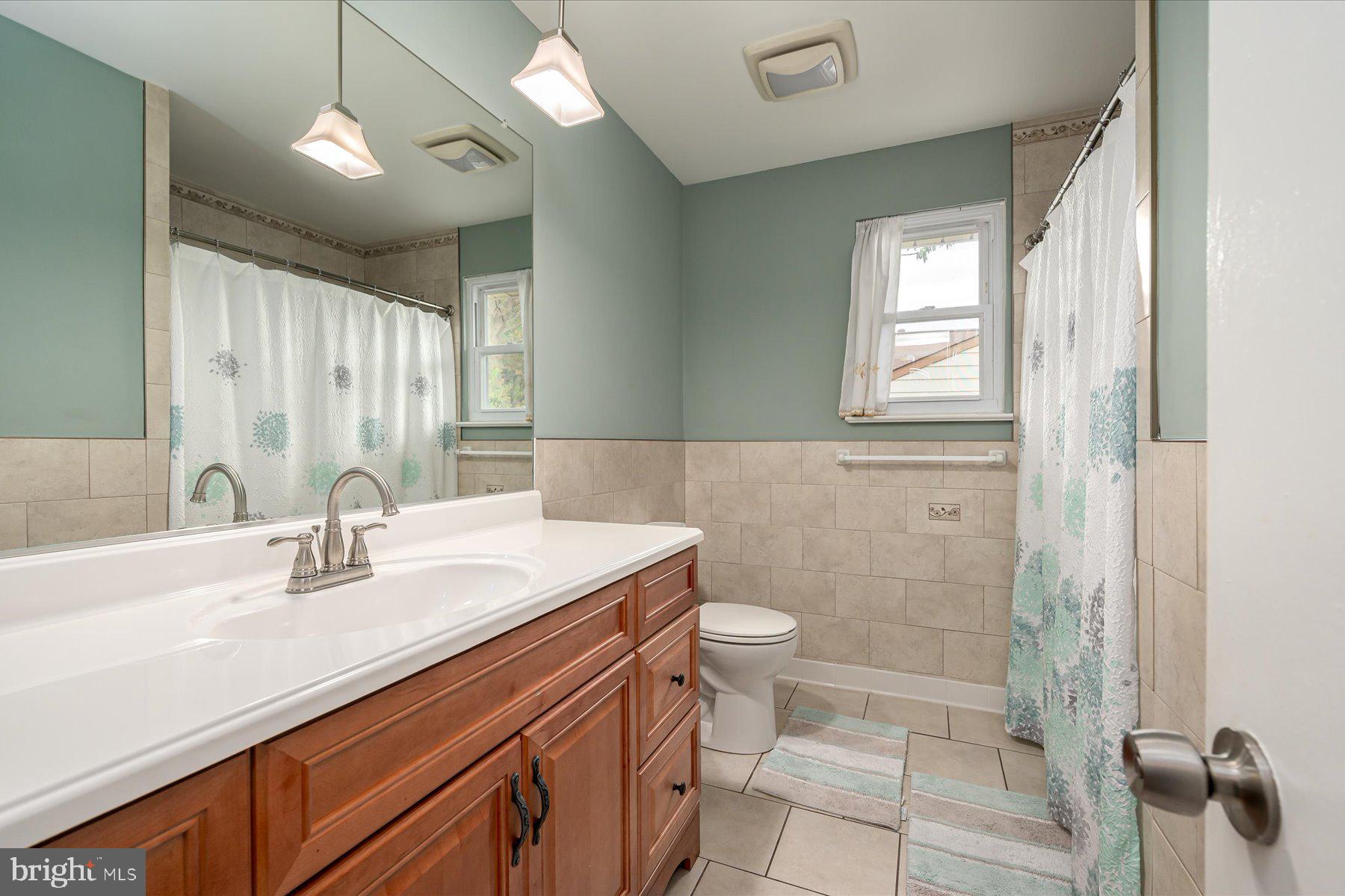 CAMELOT - Residential Lease