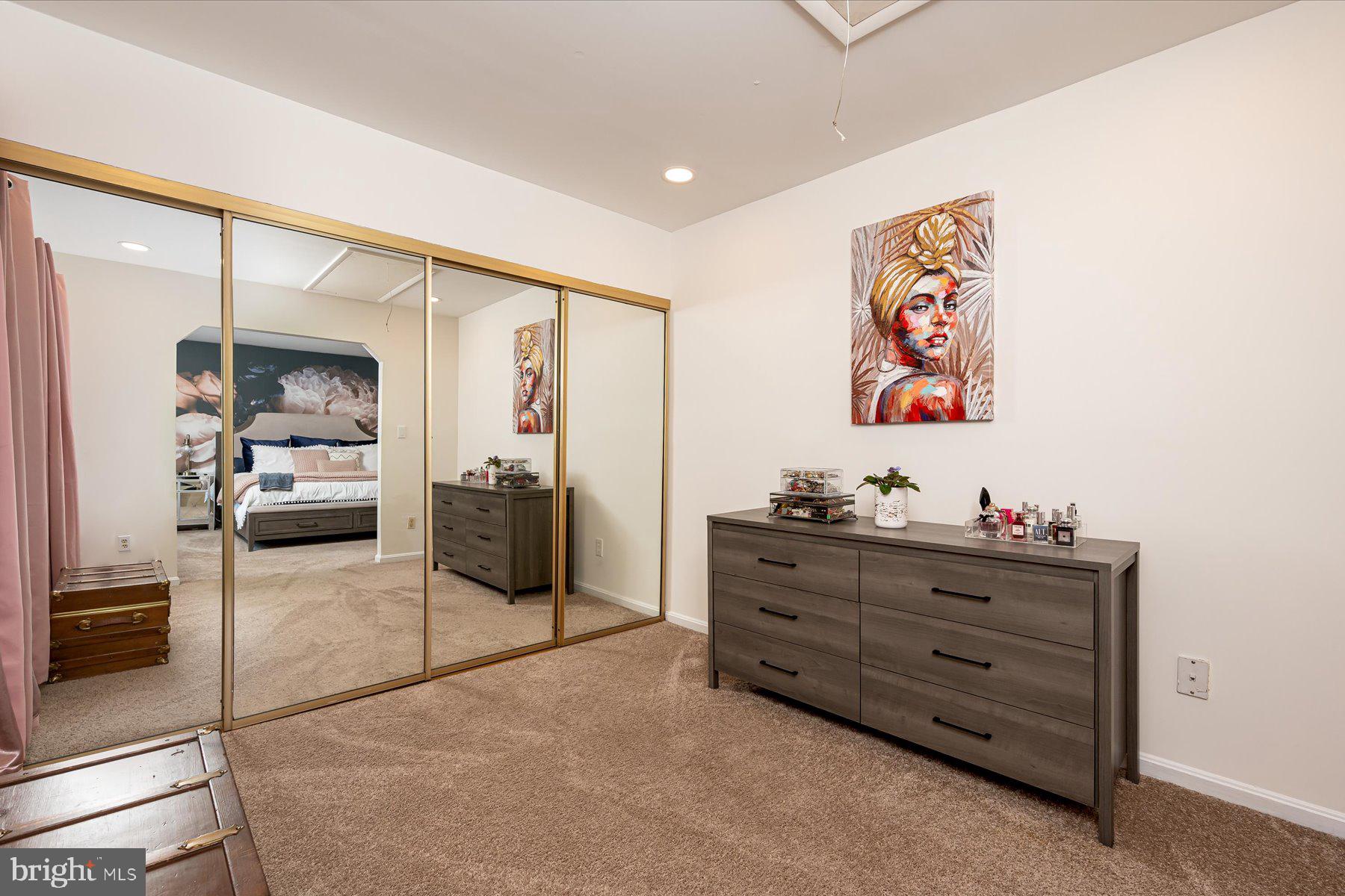 CAMELOT - Residential Lease