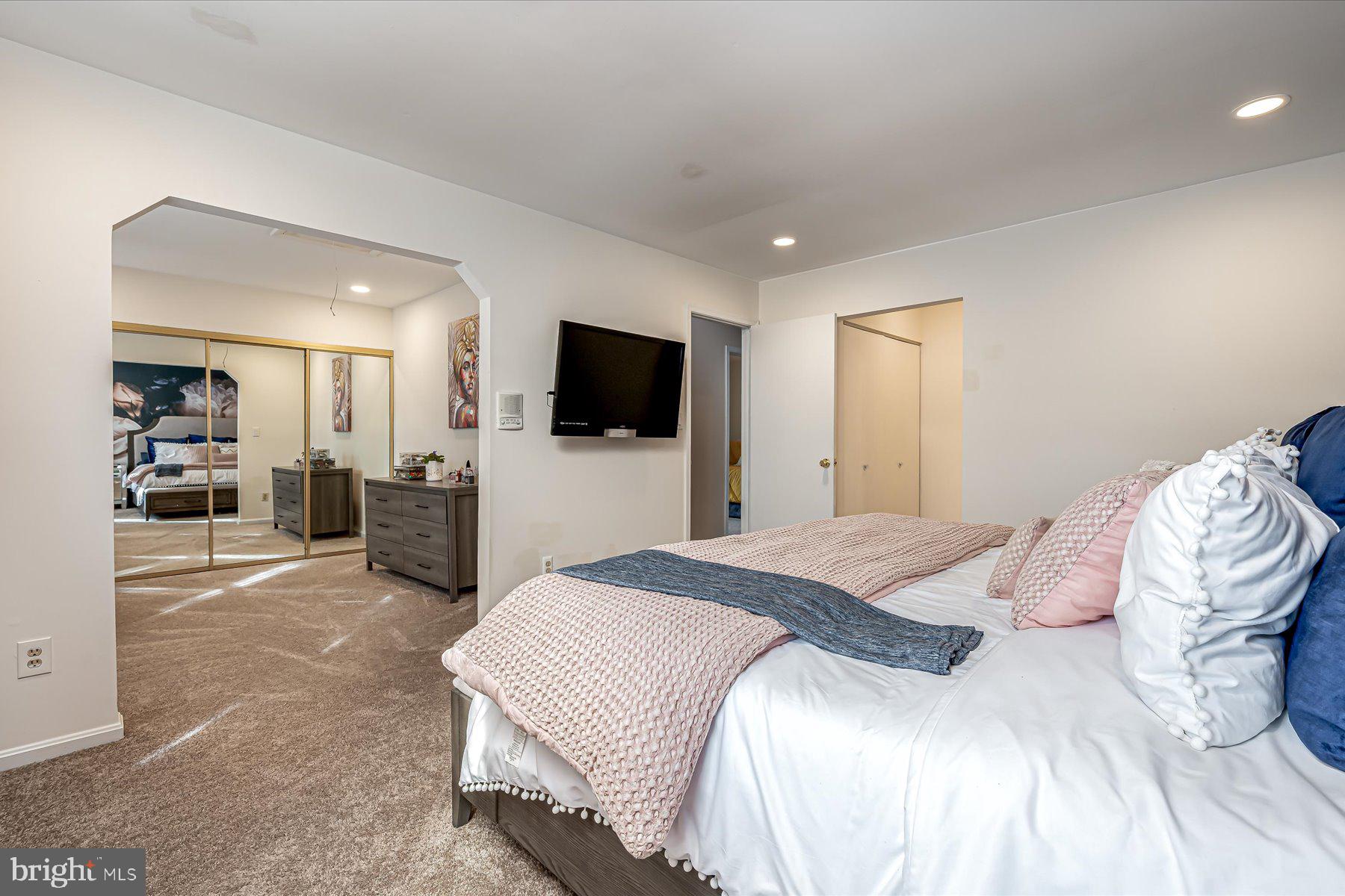 CAMELOT - Residential Lease