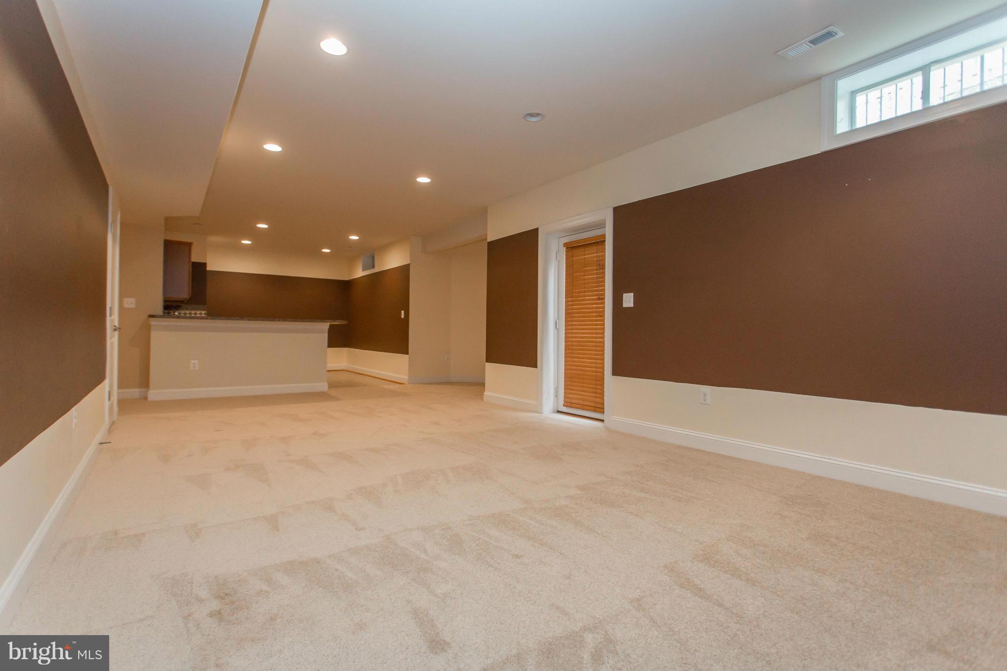 CAMBRIDGE CROSSING - Residential