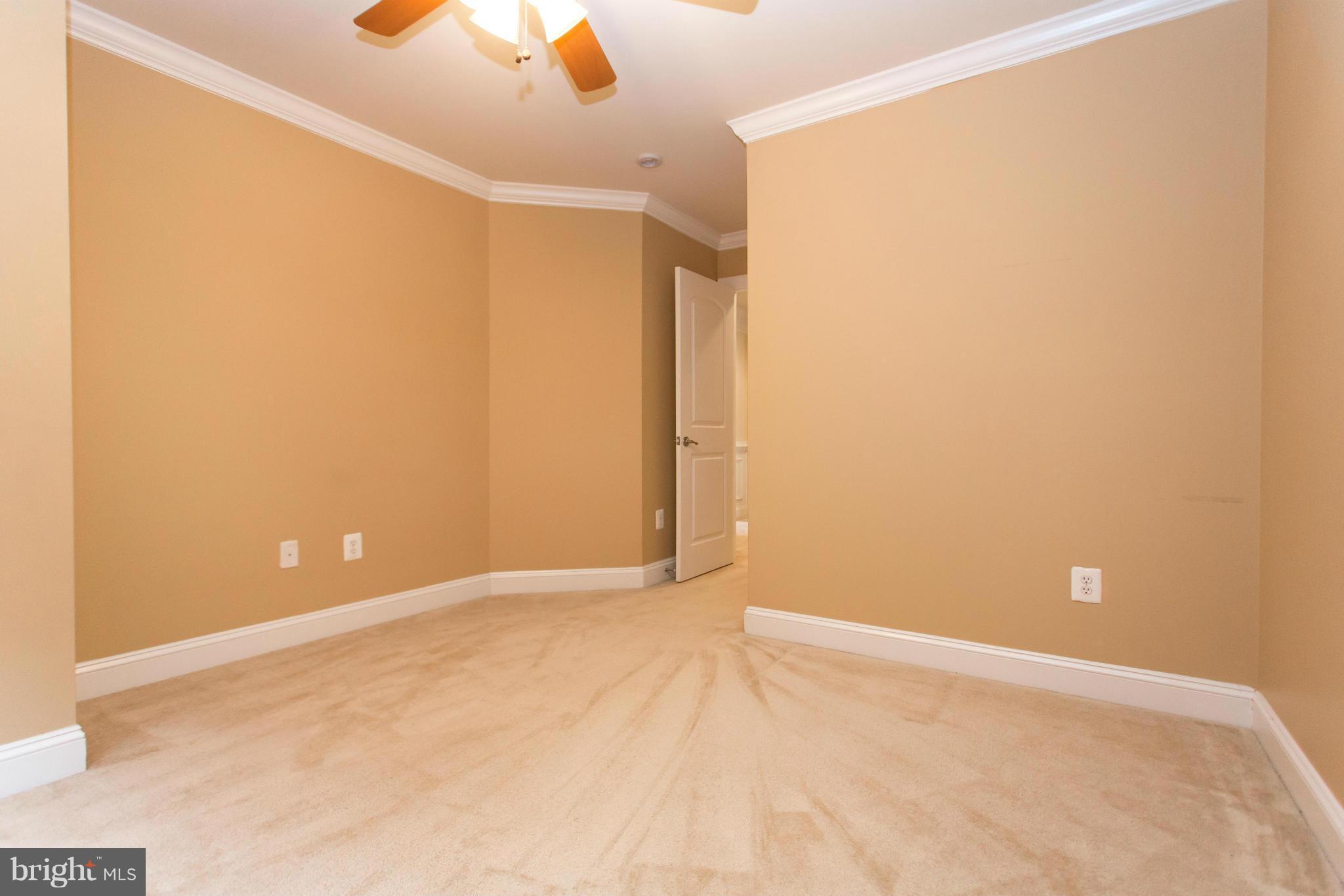 CAMBRIDGE CROSSING - Residential