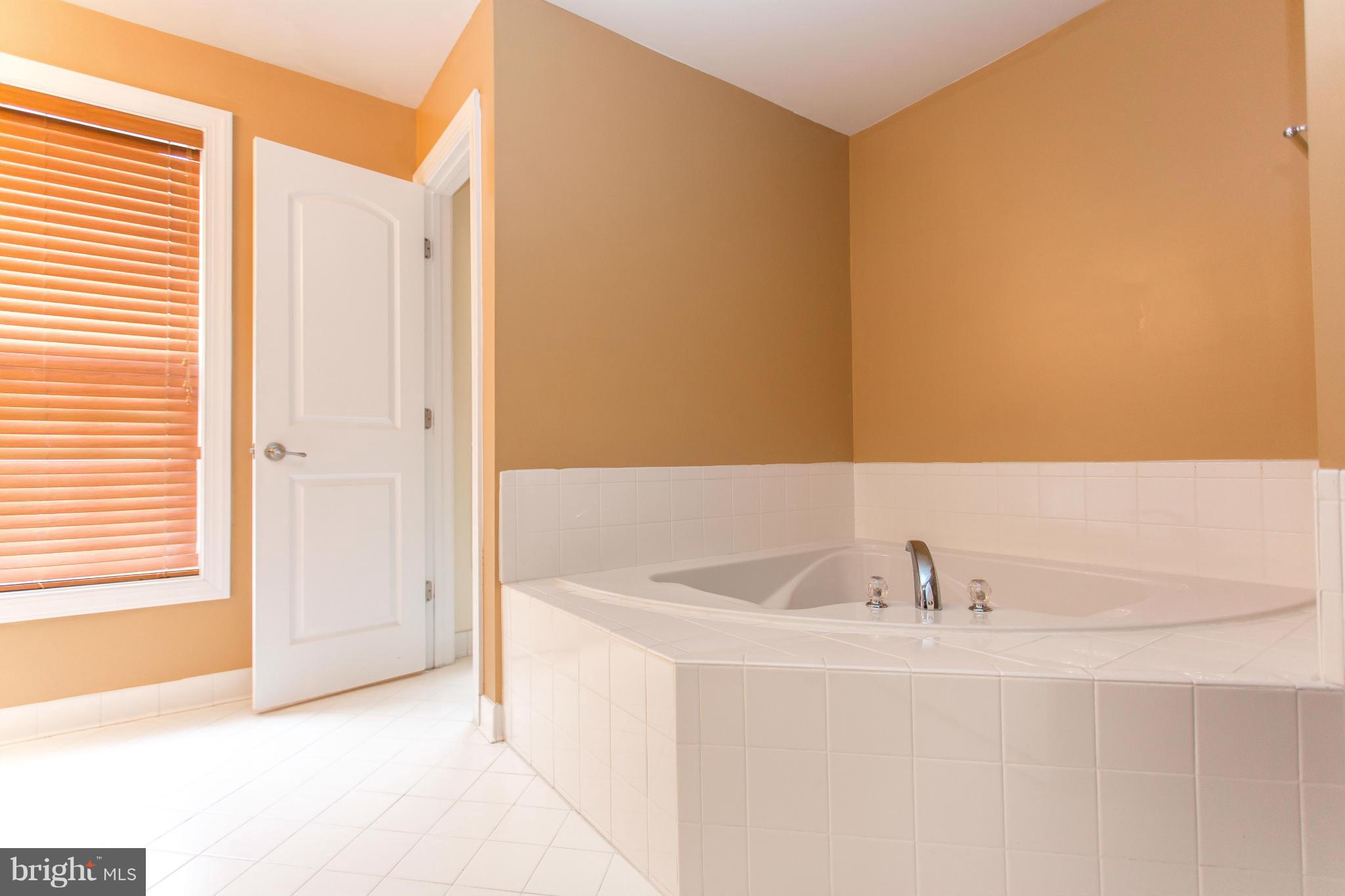 CAMBRIDGE CROSSING - Residential