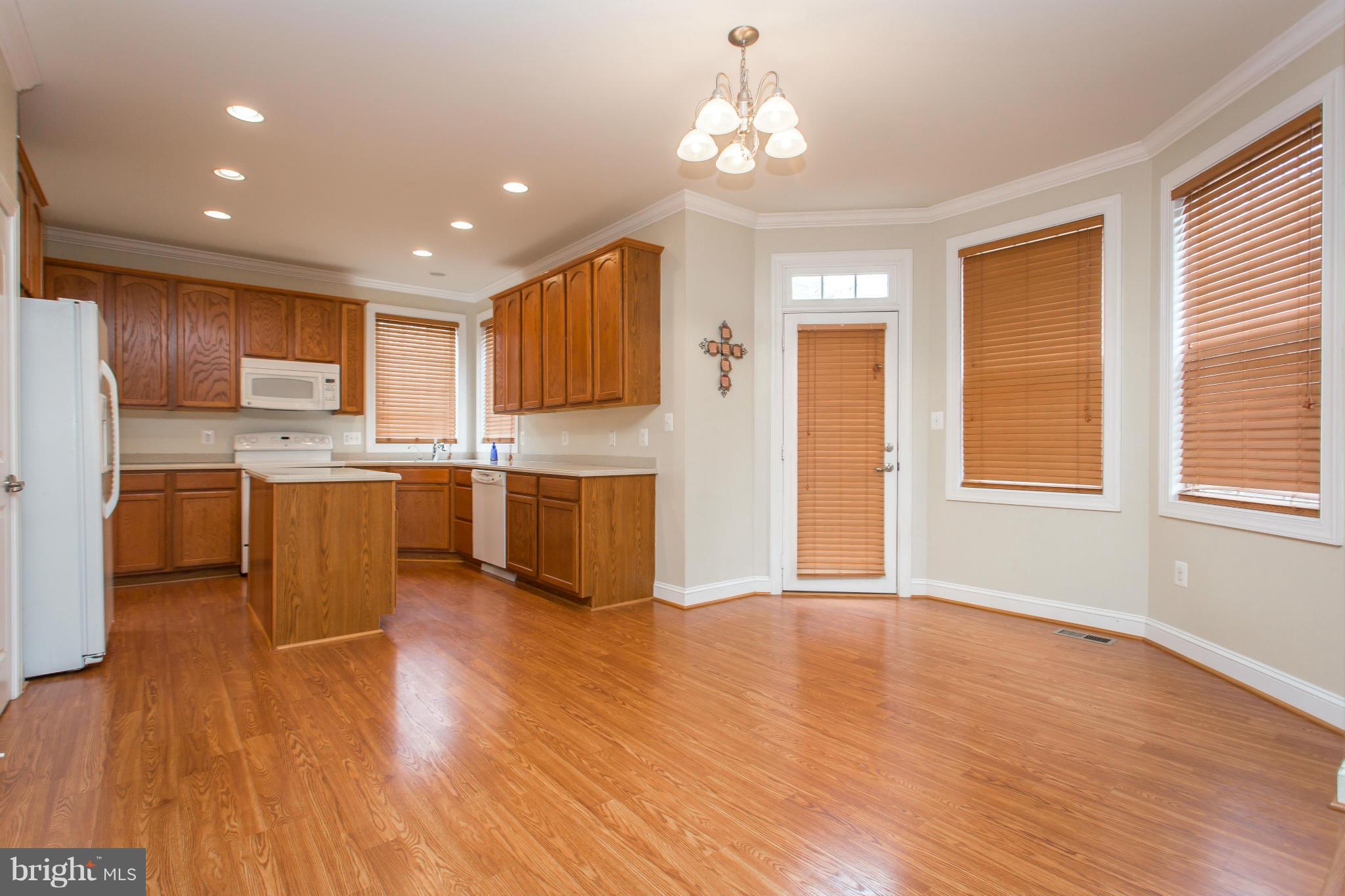 CAMBRIDGE CROSSING - Residential