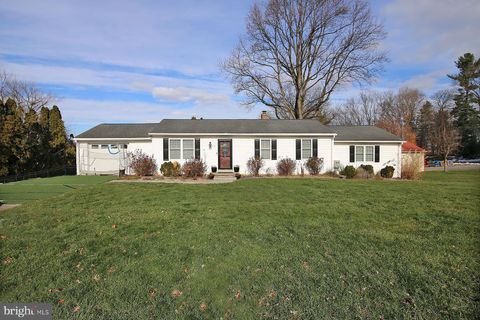 216 HORSESHOE DRIVE ANNVILLE PA 17003