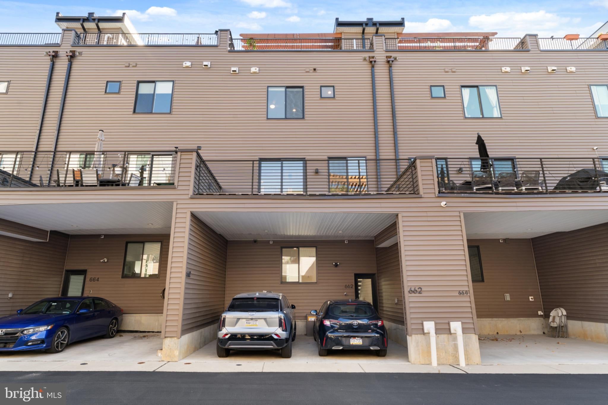 662 N 13TH STREET