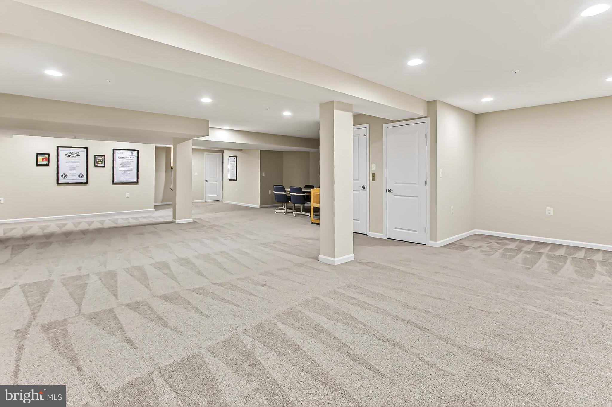 WORMANS MILL - Residential