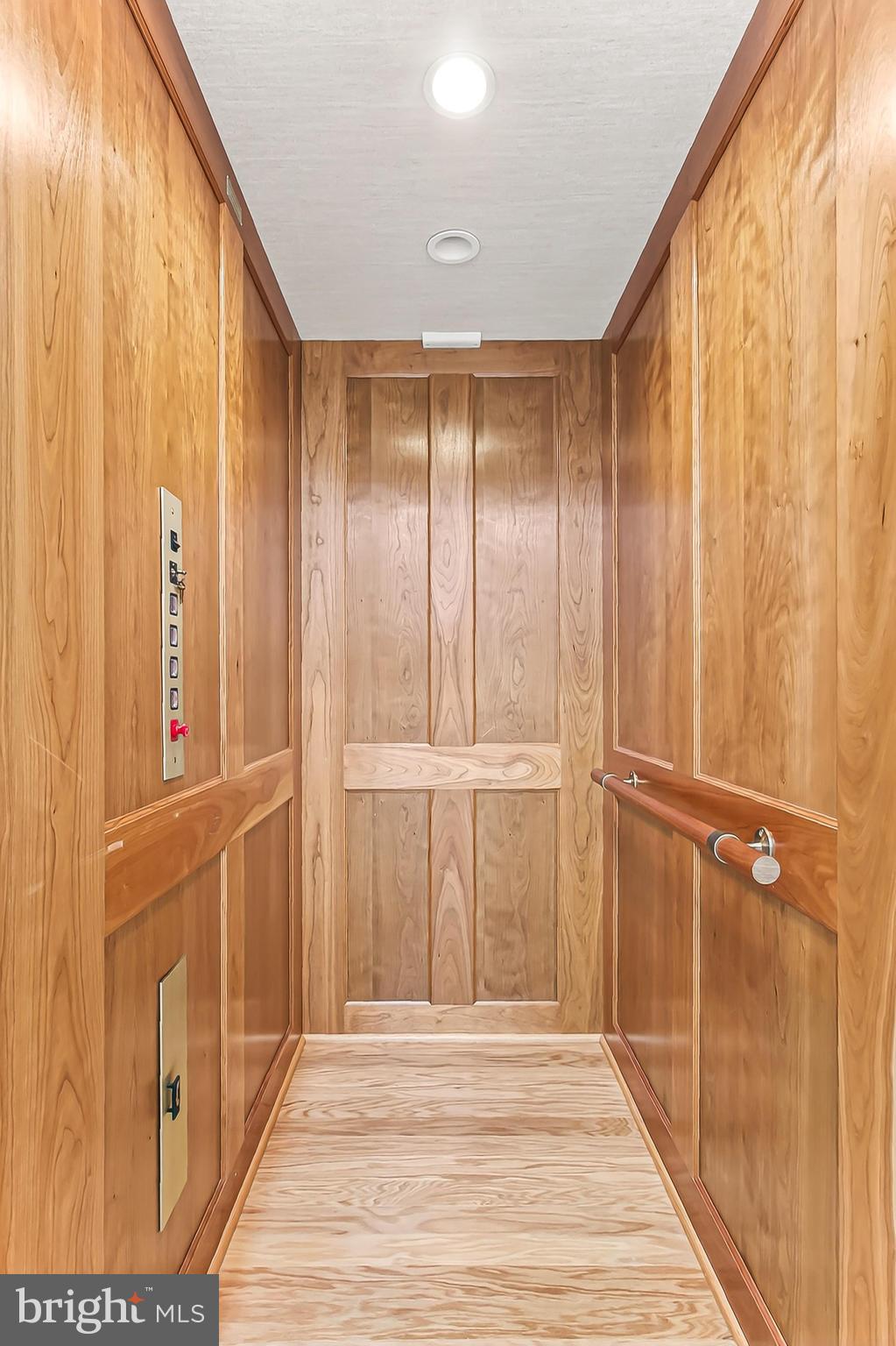 WORMANS MILL - Residential