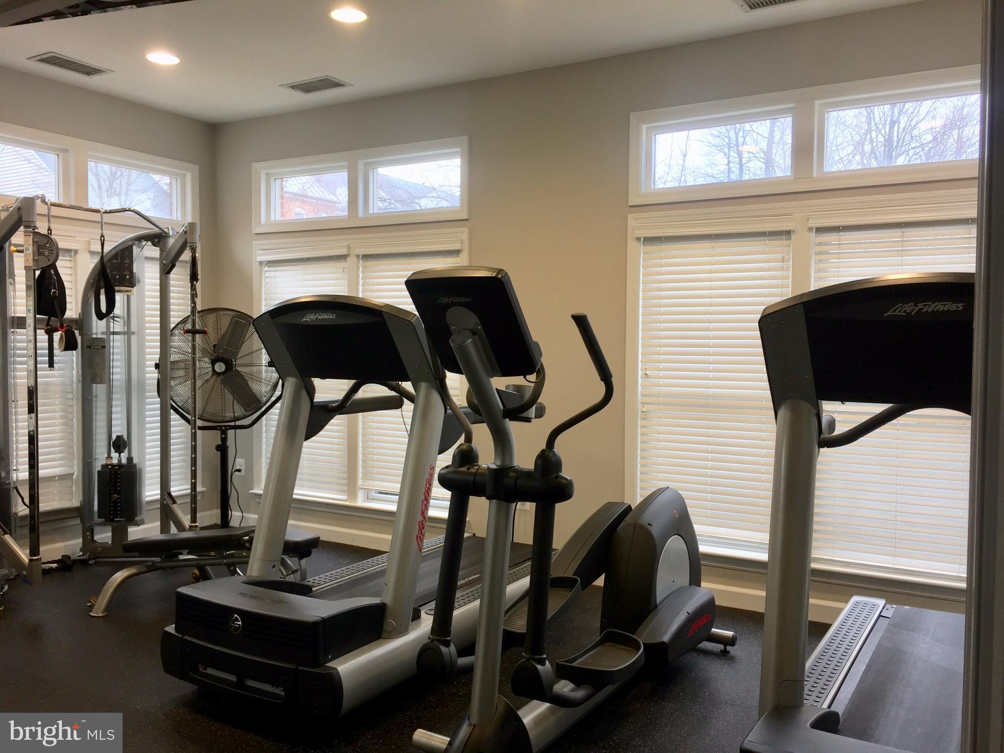 EDGEWATER AT TOWN CENTER - Residential Lease