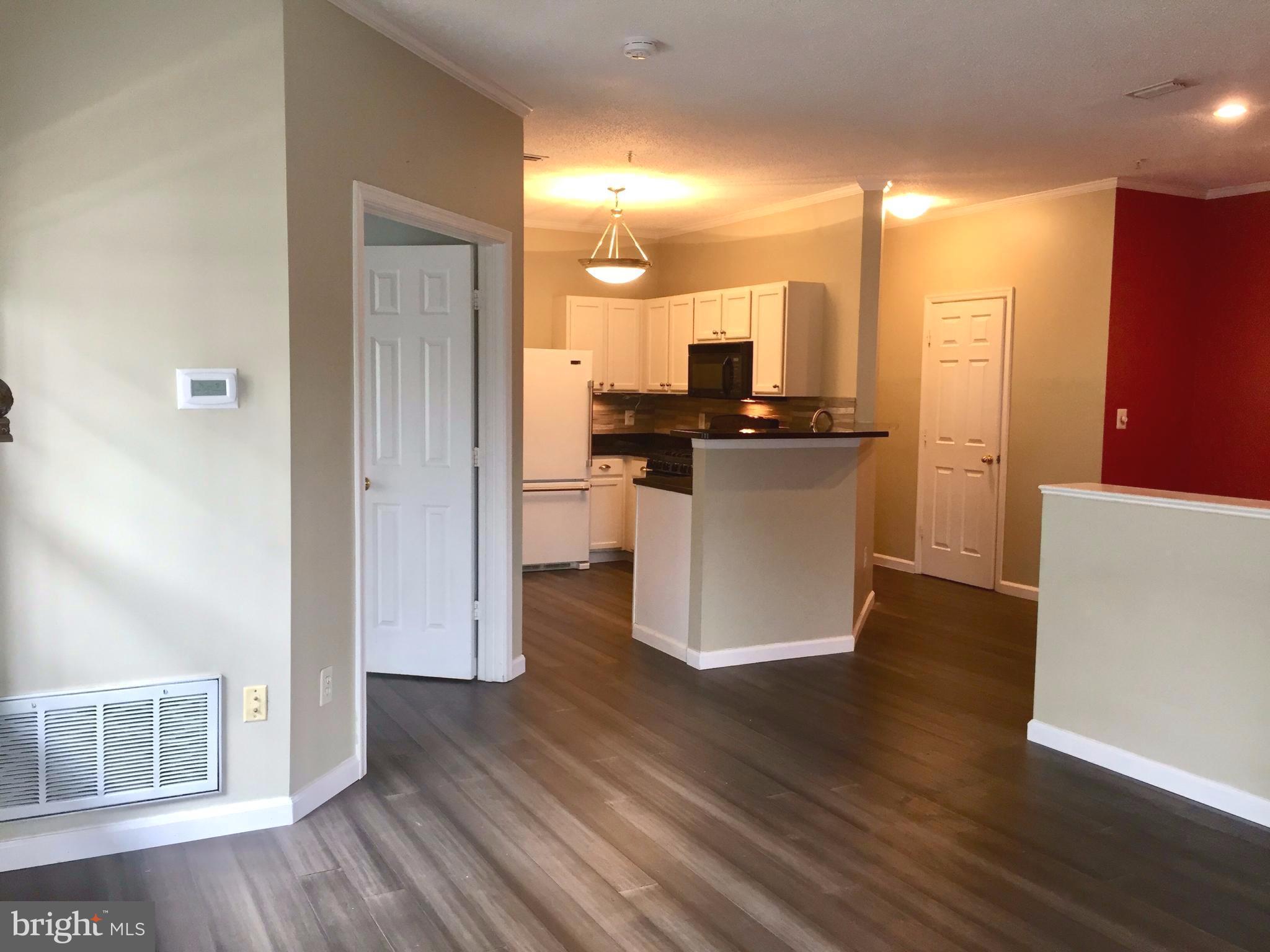 EDGEWATER AT TOWN CENTER - Residential Lease