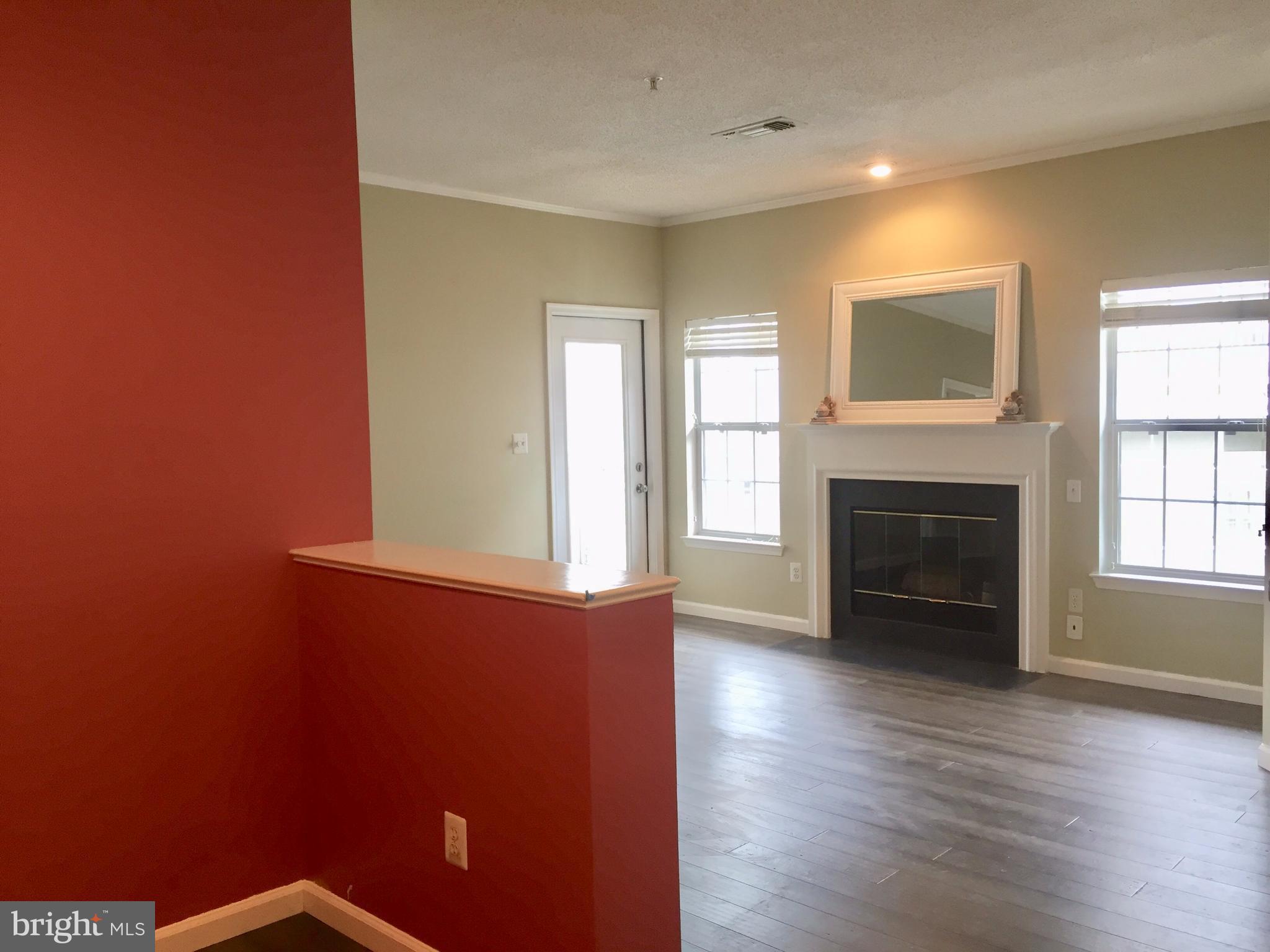 EDGEWATER AT TOWN CENTER - Residential Lease