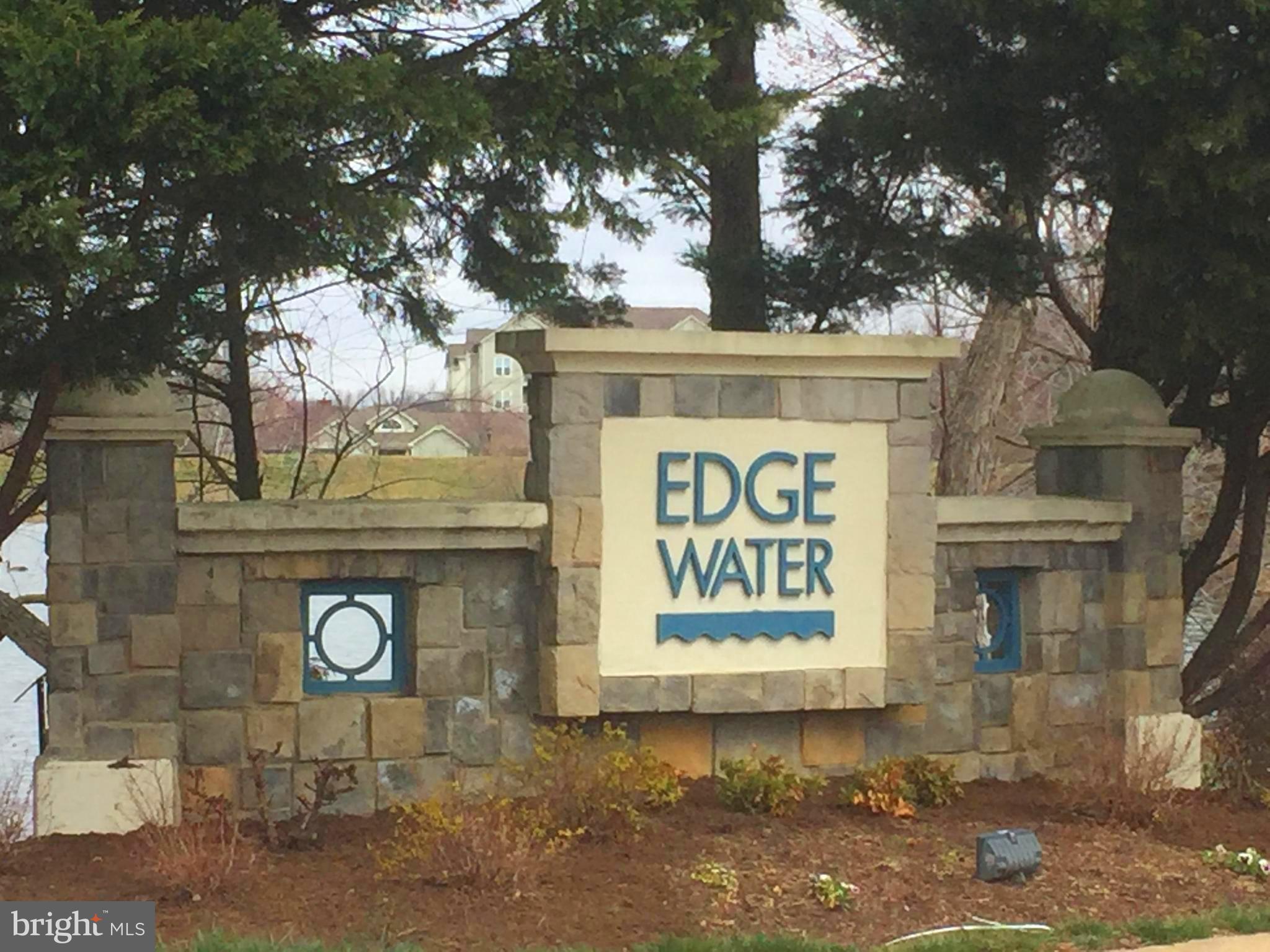 EDGEWATER AT TOWN CENTER - Residential Lease