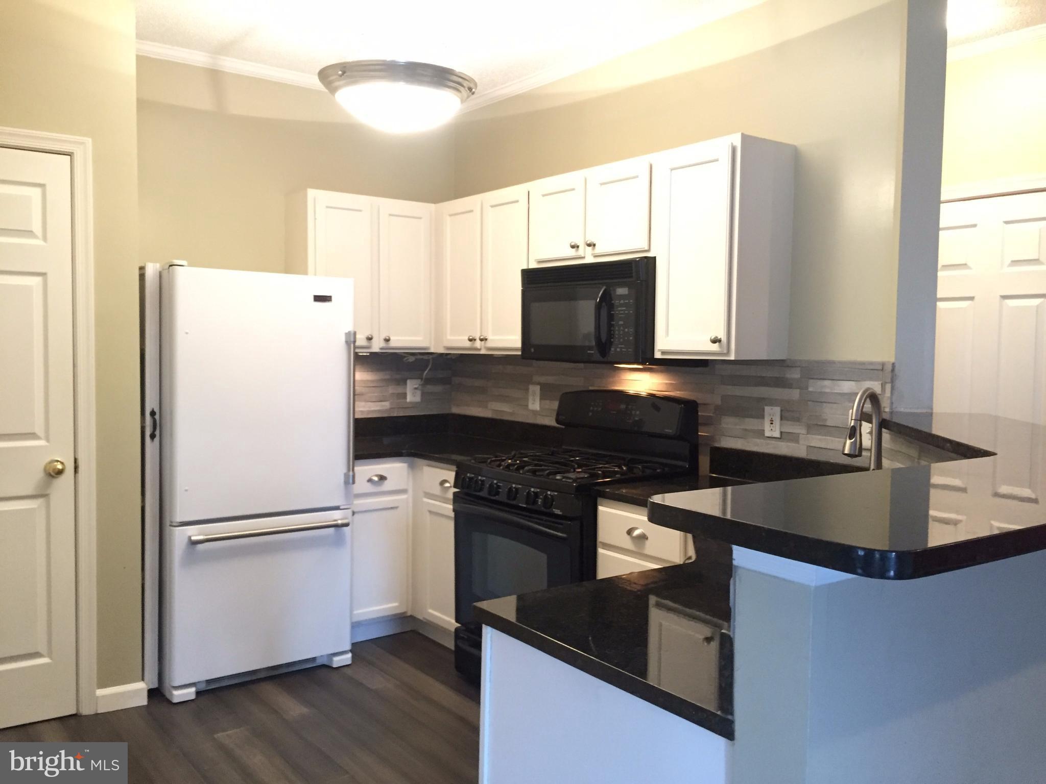 EDGEWATER AT TOWN CENTER - Residential Lease