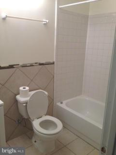 CENTREVILLE GREEN - Residential Lease