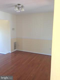 CENTREVILLE GREEN - Residential Lease