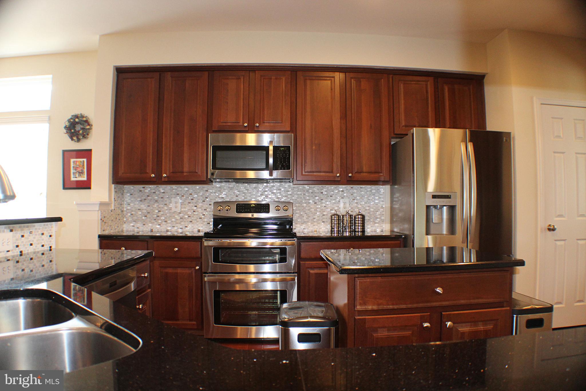 LAKELAND PLACE - Residential