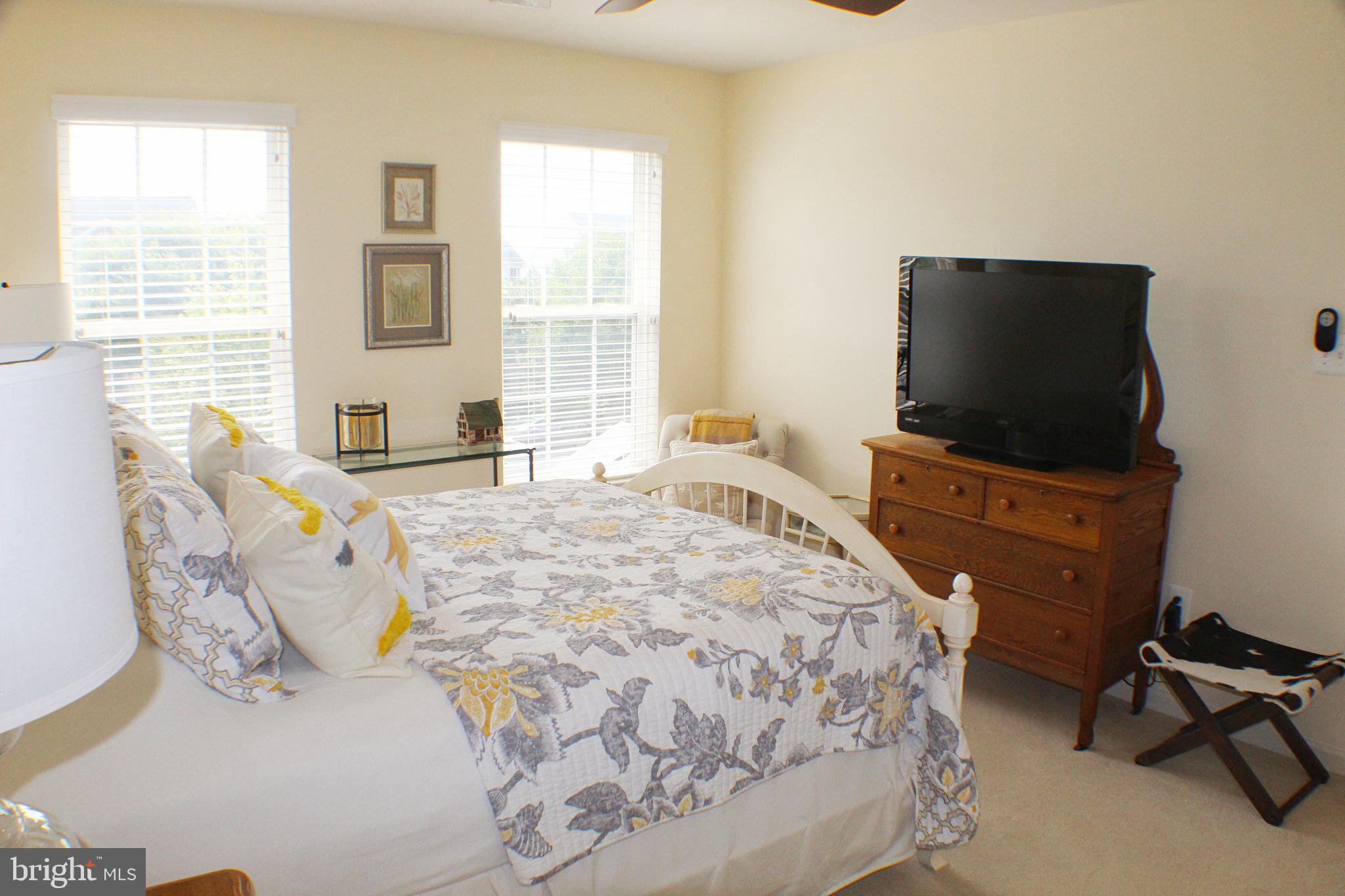 LAKELAND PLACE - Residential