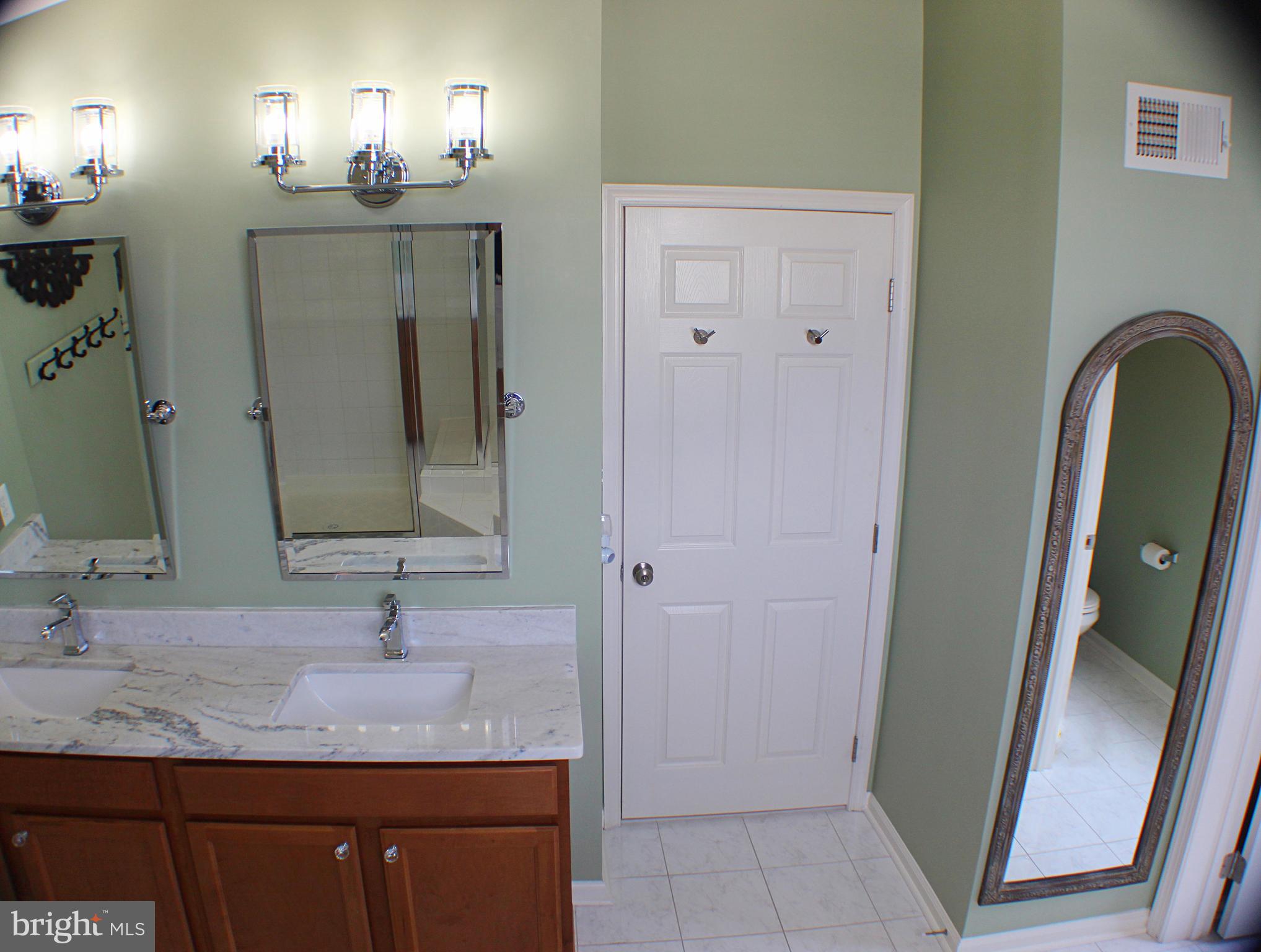 LAKELAND PLACE - Residential