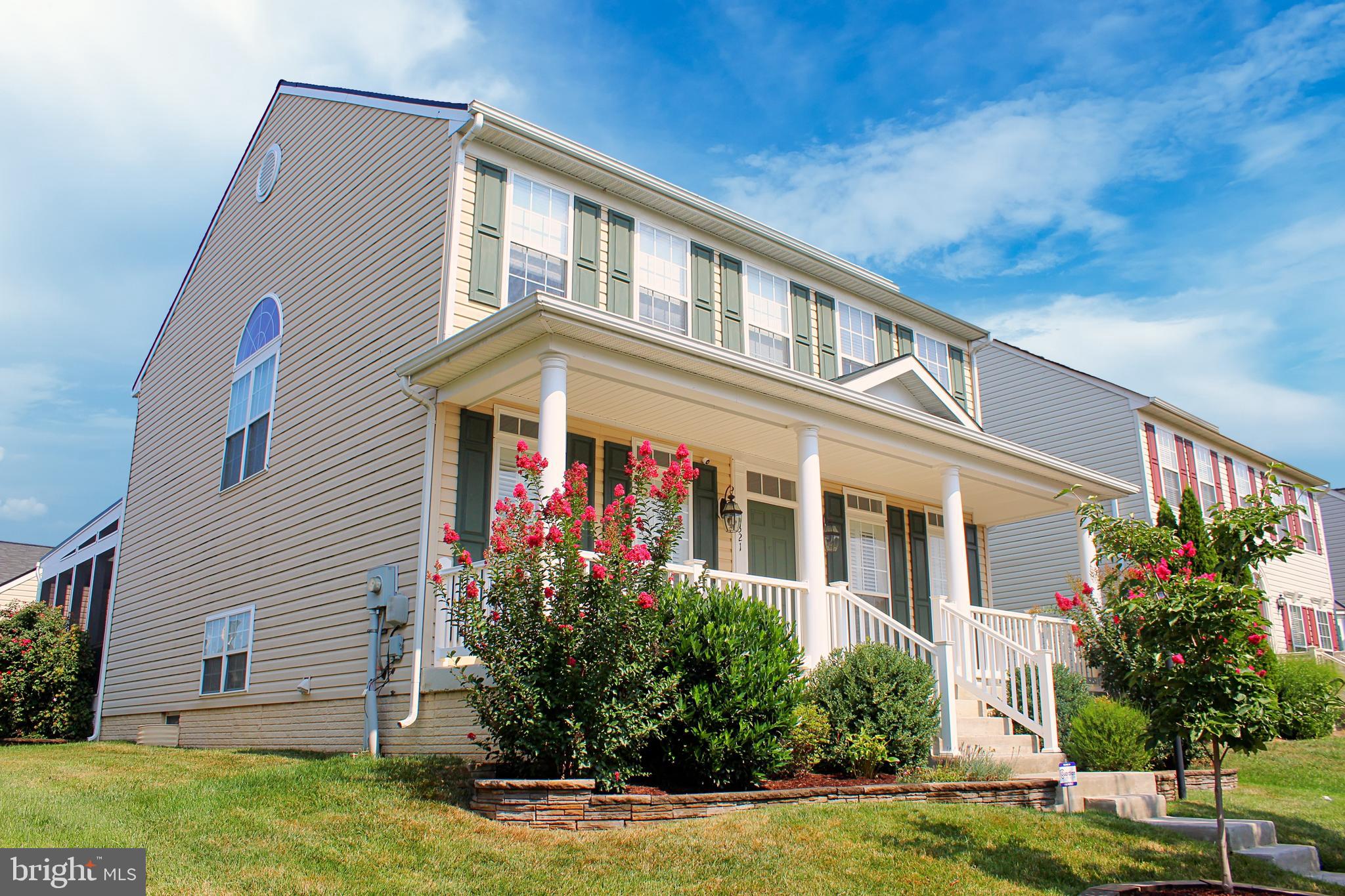 LAKELAND PLACE - Residential