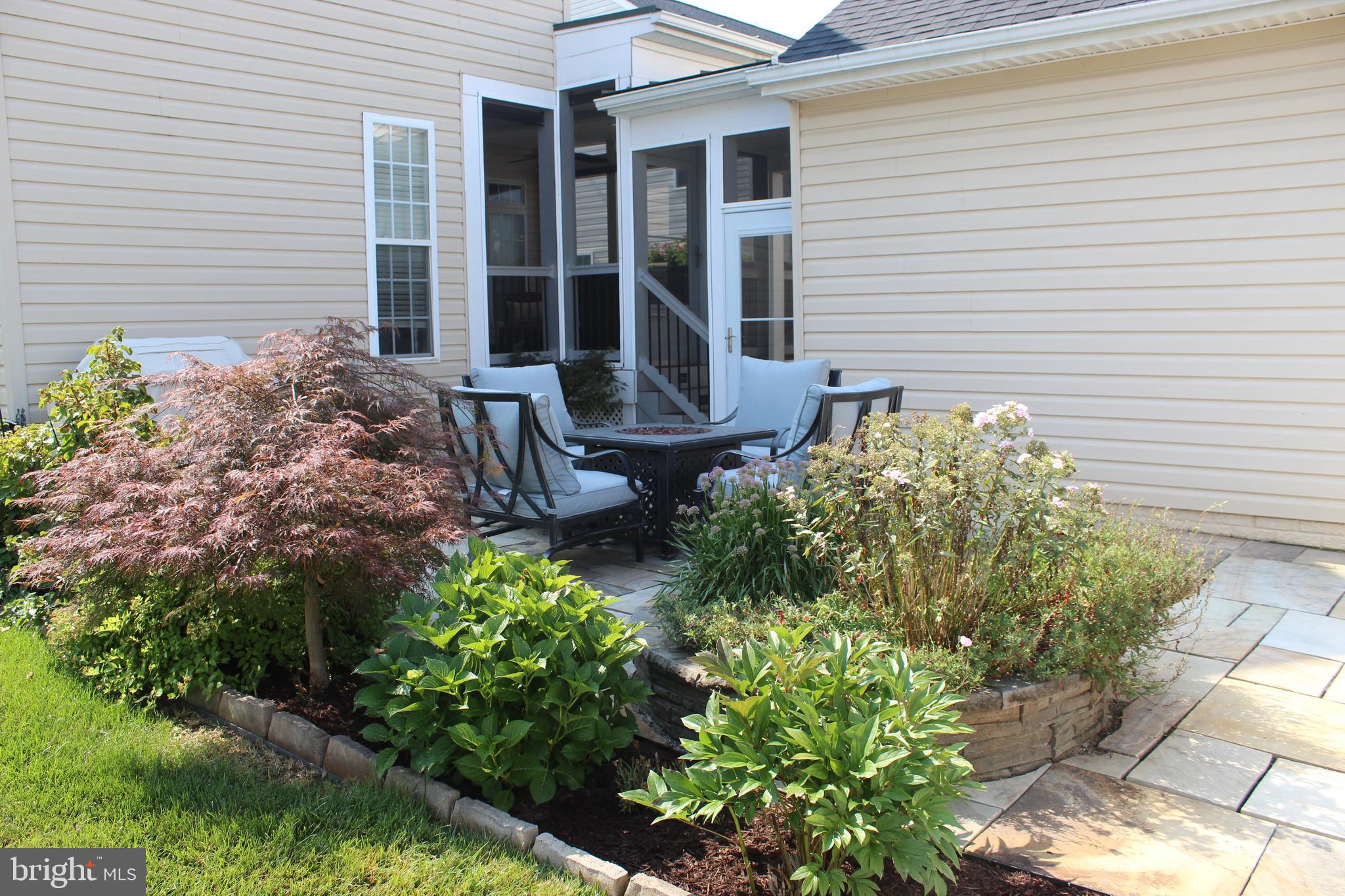 LAKELAND PLACE - Residential