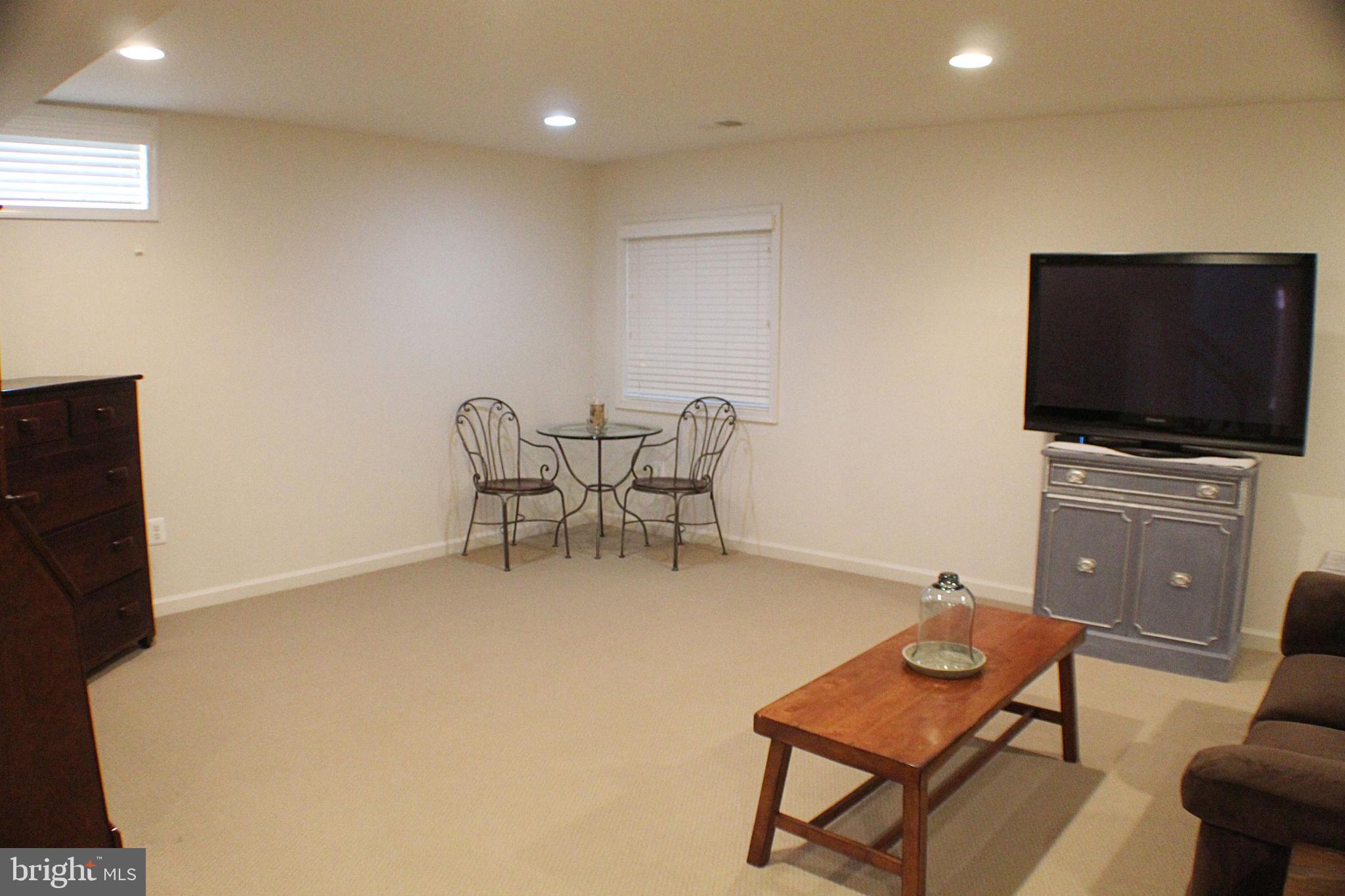 LAKELAND PLACE - Residential