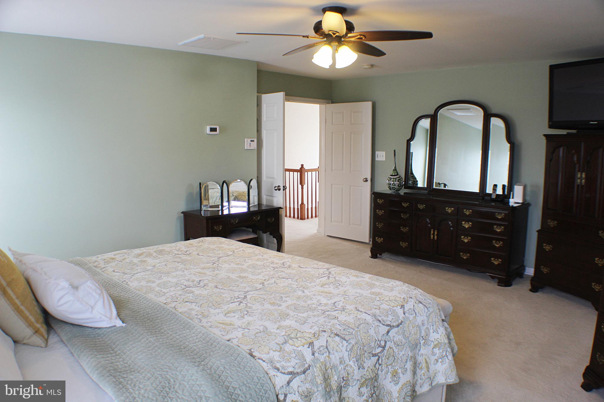 LAKELAND PLACE - Residential