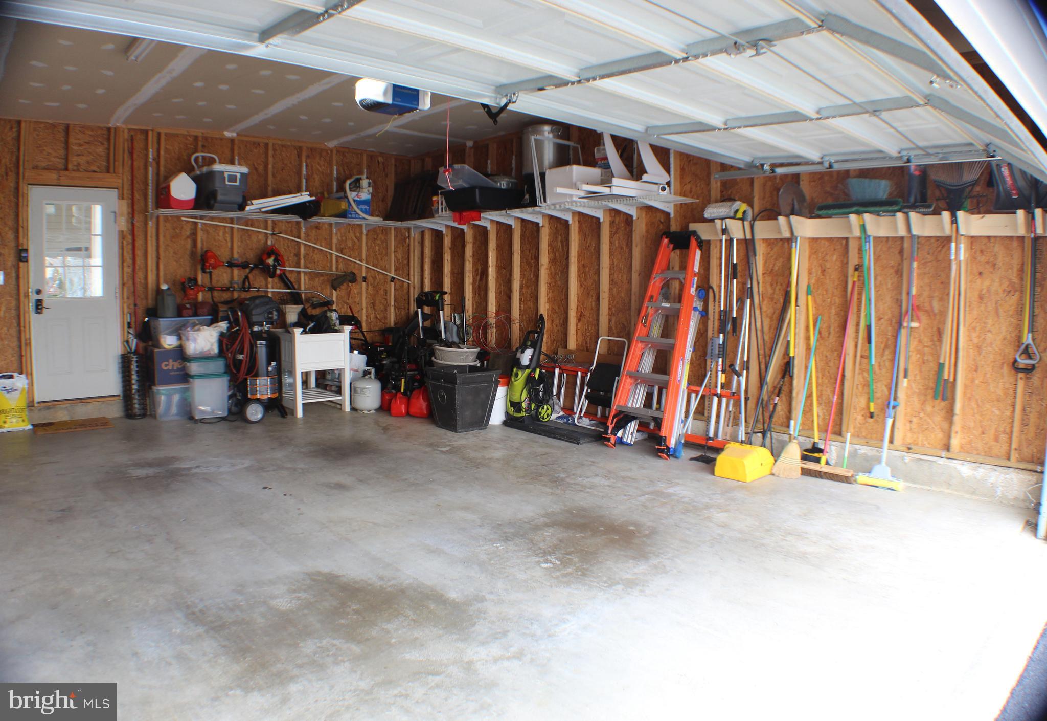 LAKELAND PLACE - Residential