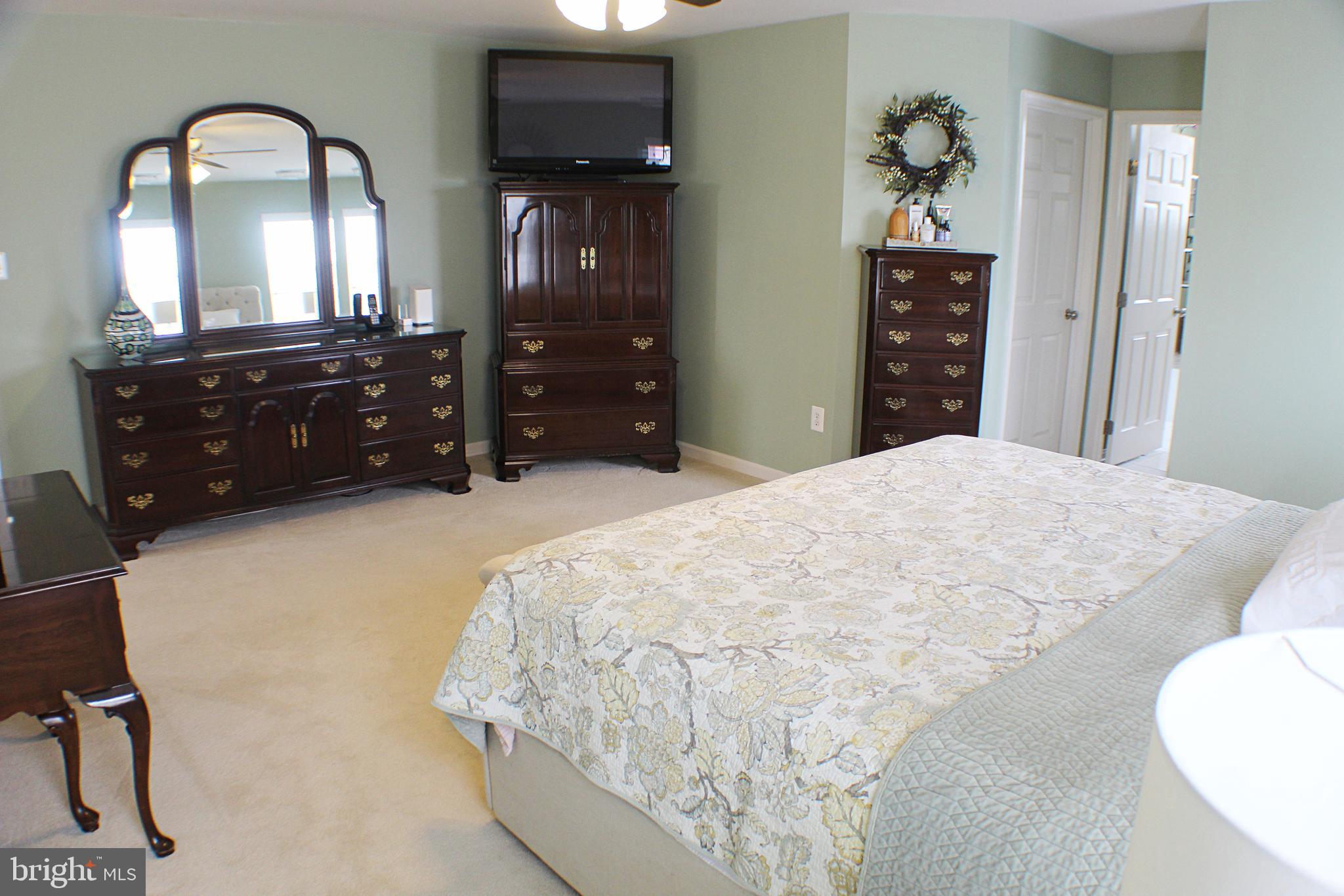 LAKELAND PLACE - Residential